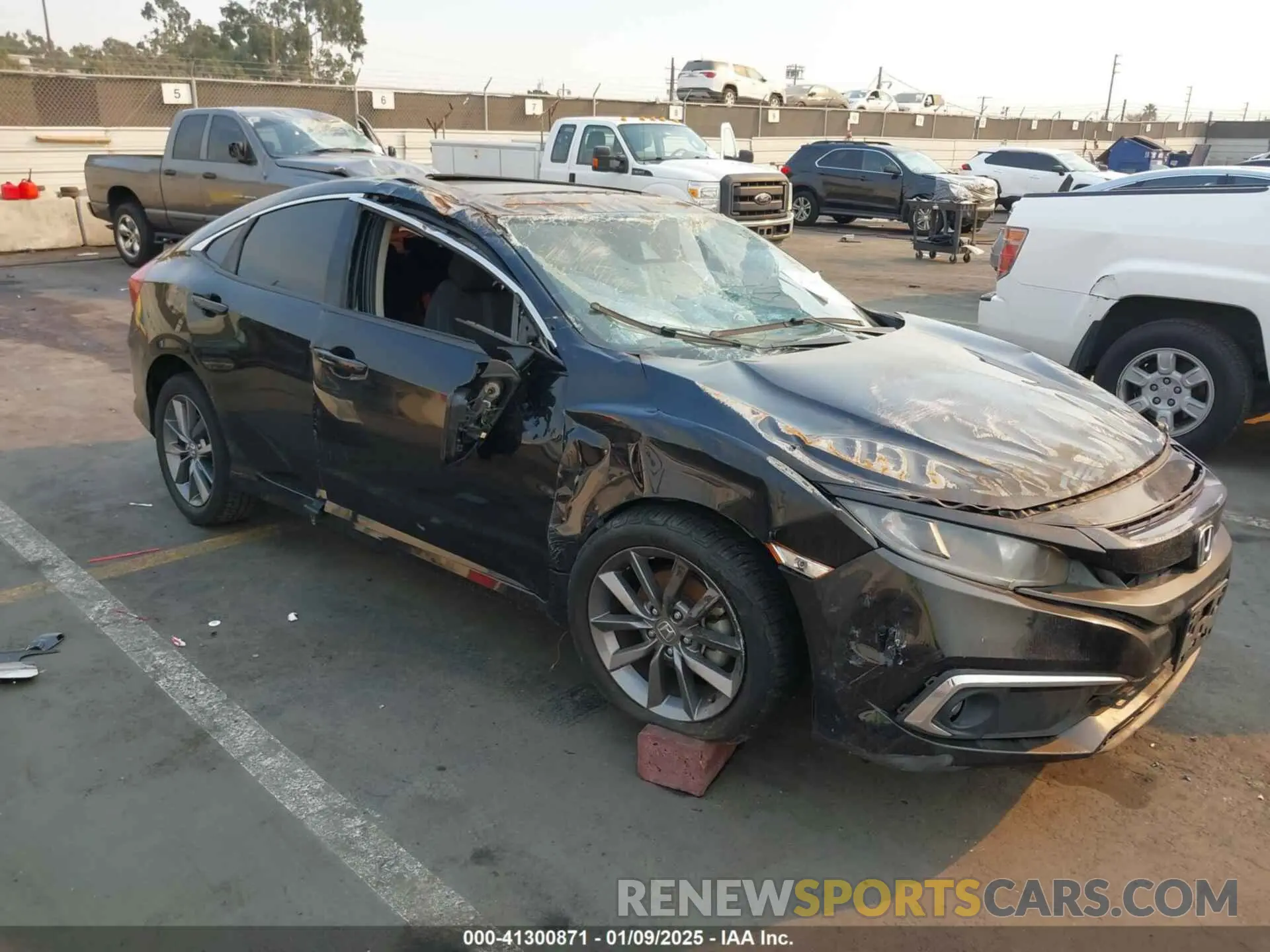 1 fotografías del automóvil dañado 2HGFC1F30KH651119 HONDA CIVIC 2019
