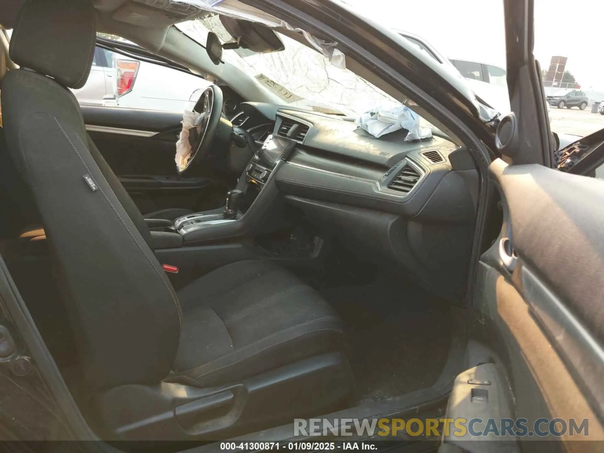5 fotografías del automóvil dañado 2HGFC1F30KH651119 HONDA CIVIC 2019
