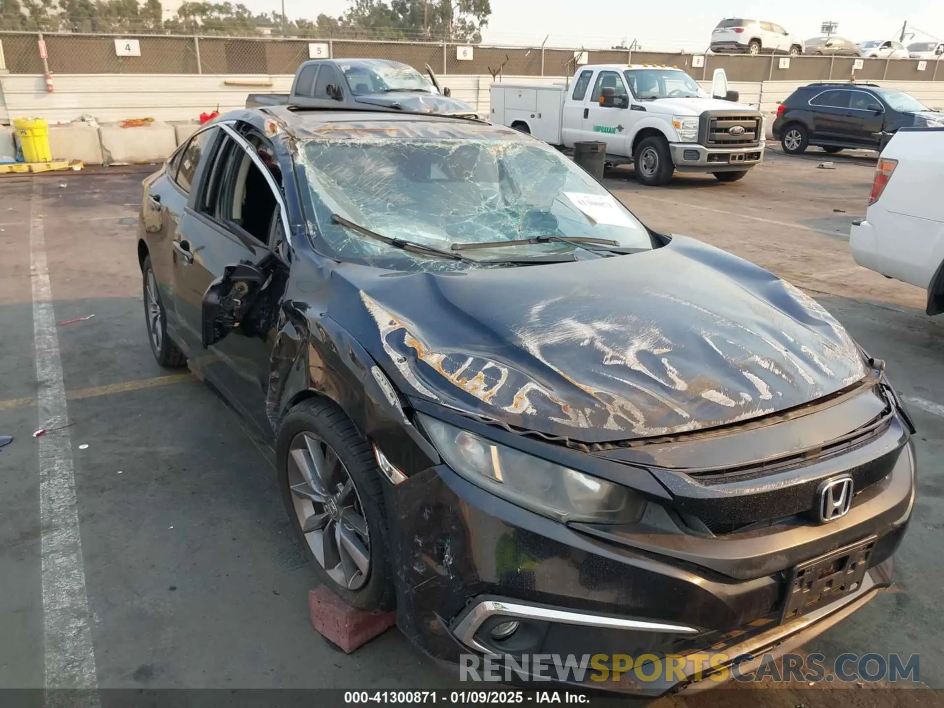 6 fotografías del automóvil dañado 2HGFC1F30KH651119 HONDA CIVIC 2019
