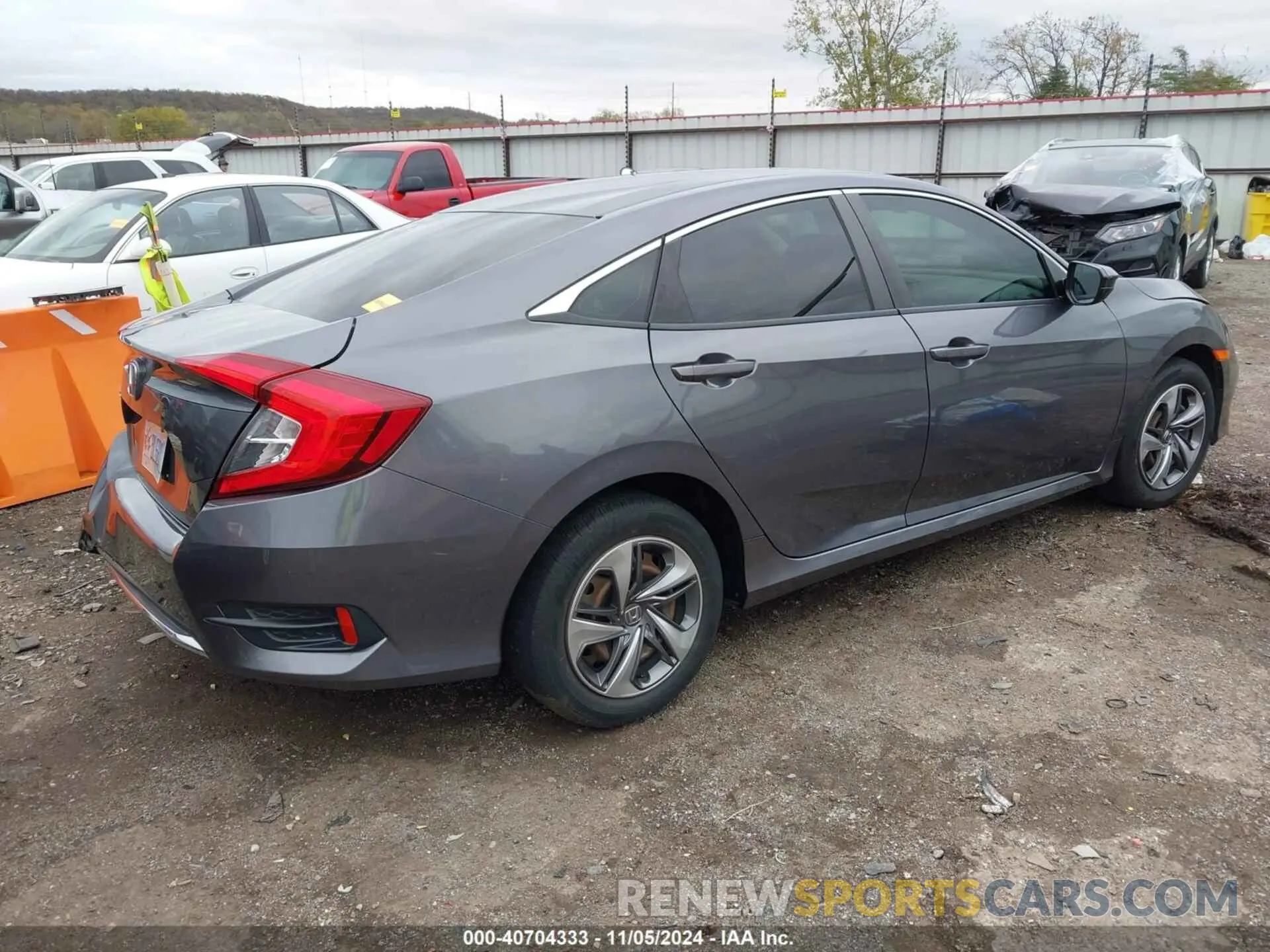 4 fotografías del automóvil dañado 2HGFC2E6XKH567312 HONDA CIVIC 2019