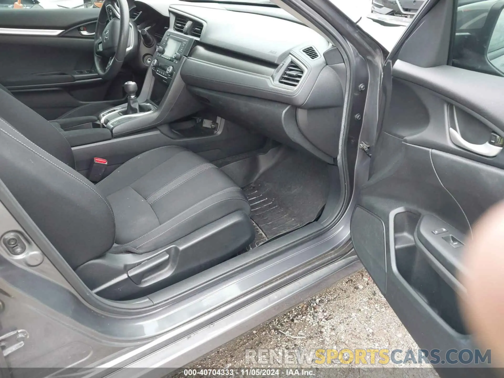 5 fotografías del automóvil dañado 2HGFC2E6XKH567312 HONDA CIVIC 2019