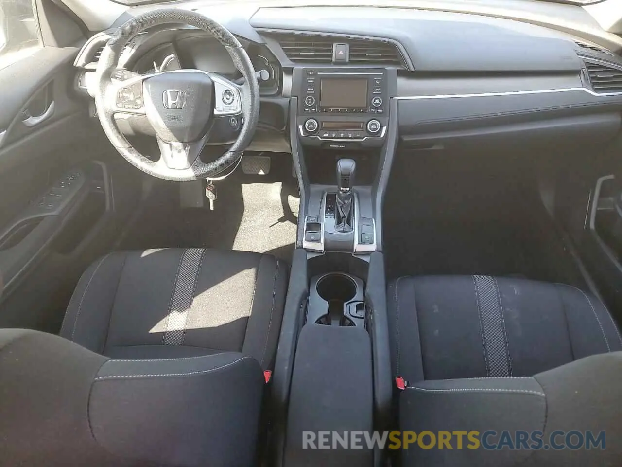 8 fotografías del automóvil dañado 2HGFC2F60KH517419 HONDA CIVIC 2019