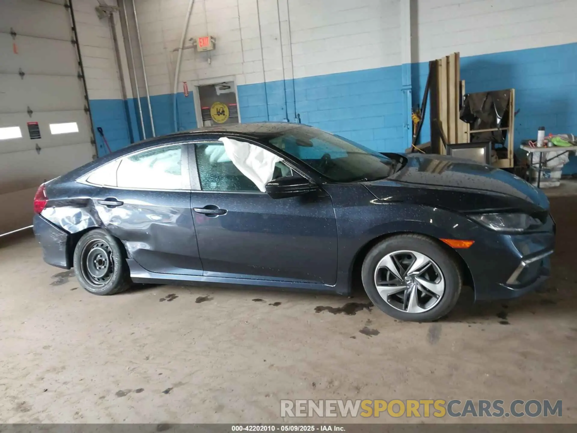14 fotografías del automóvil dañado 2HGFC2F60KH599328 HONDA CIVIC 2019