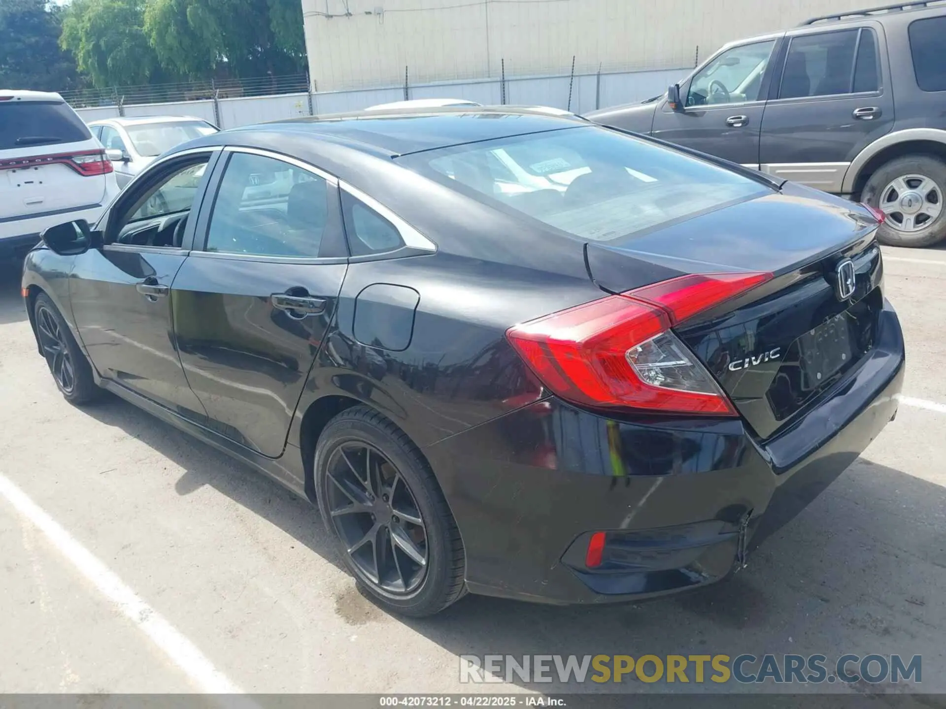3 fotografías del automóvil dañado 2HGFC2F61KH510012 HONDA CIVIC 2019