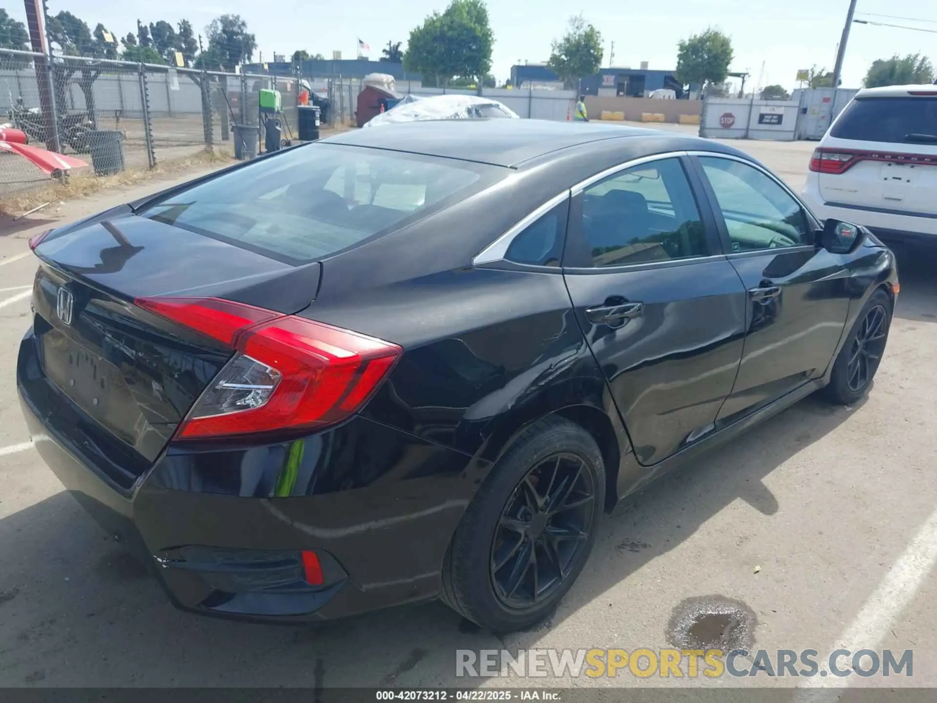 4 fotografías del automóvil dañado 2HGFC2F61KH510012 HONDA CIVIC 2019
