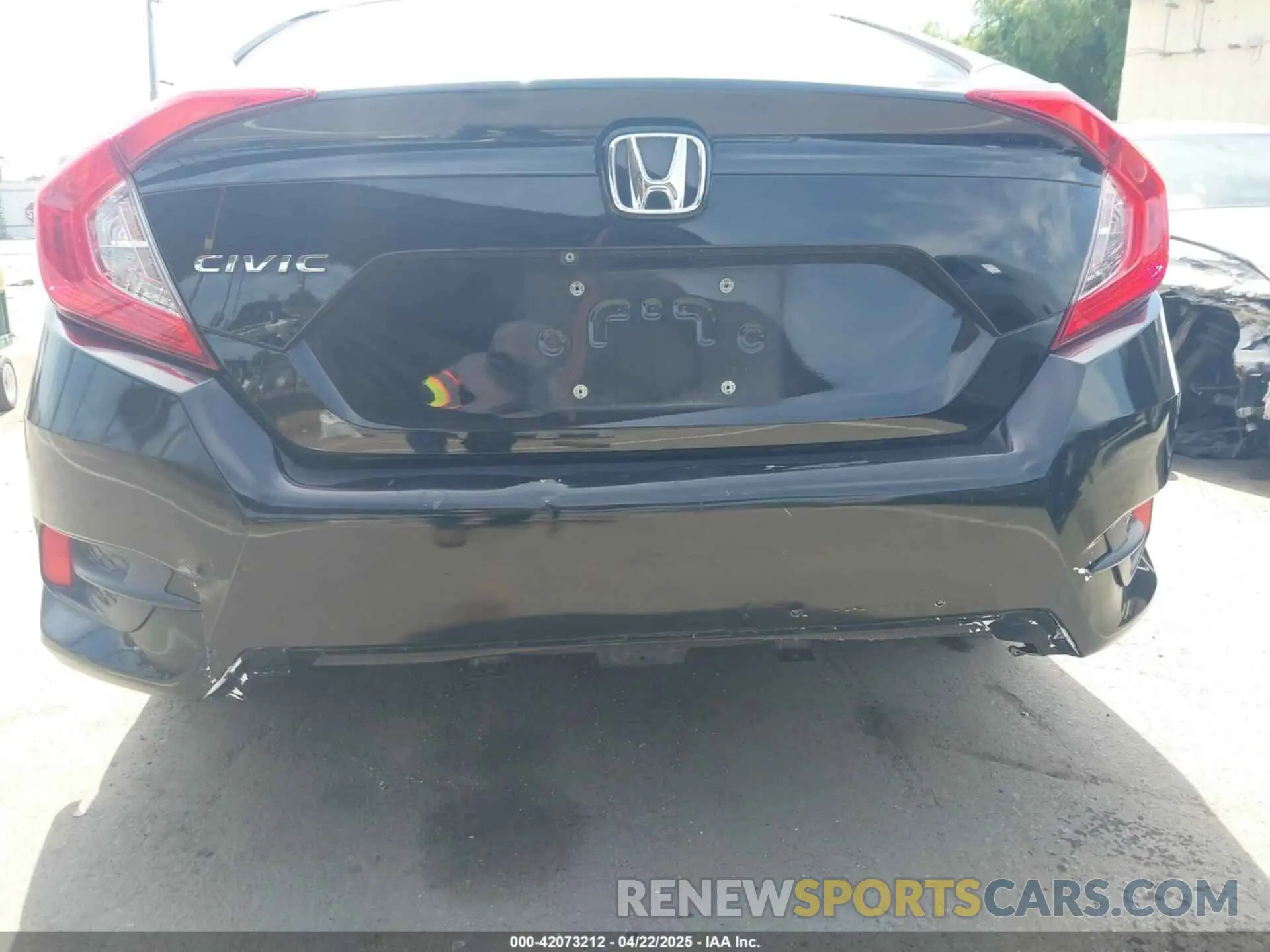 6 fotografías del automóvil dañado 2HGFC2F61KH510012 HONDA CIVIC 2019