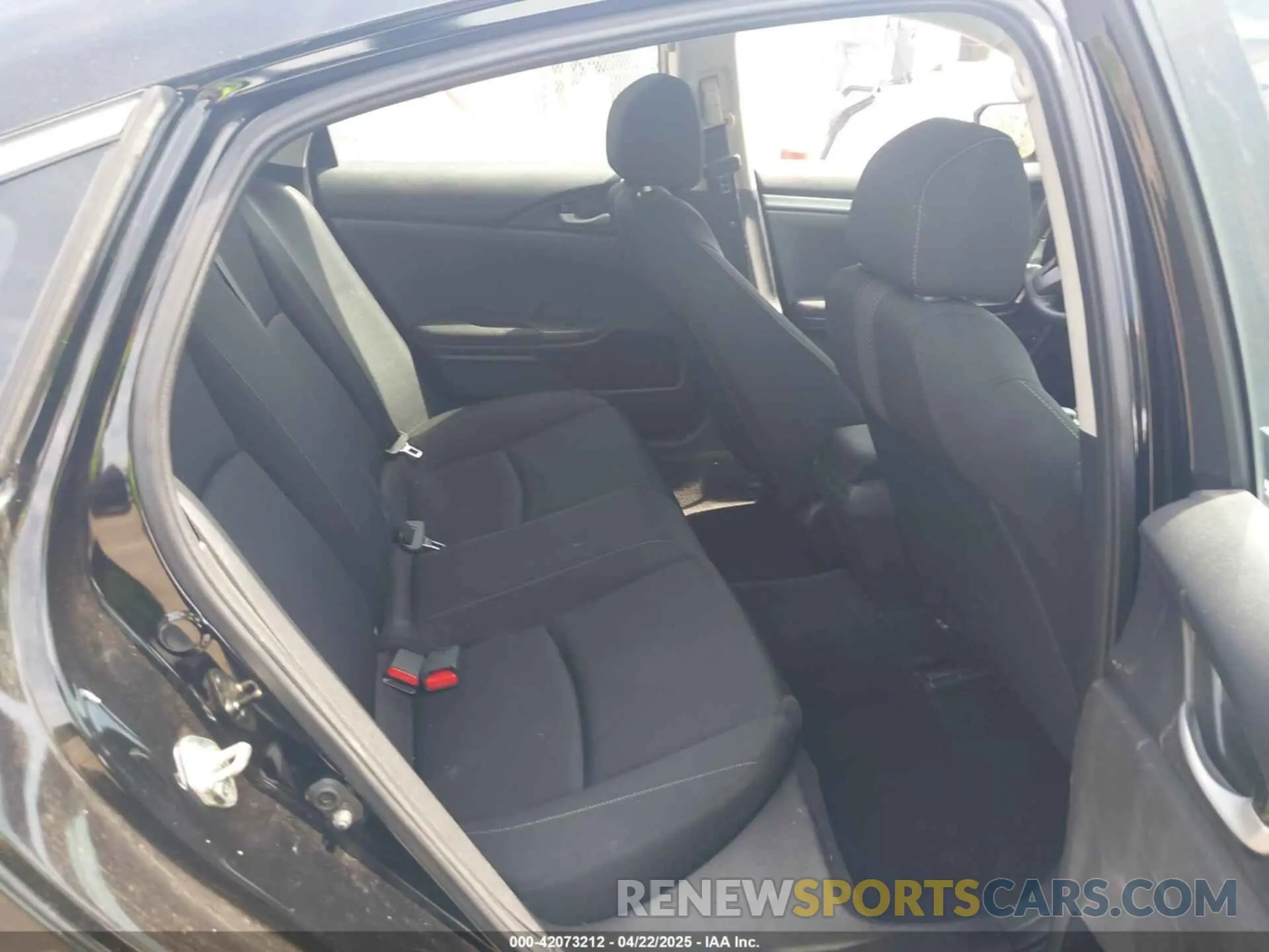 8 fotografías del automóvil dañado 2HGFC2F61KH510012 HONDA CIVIC 2019