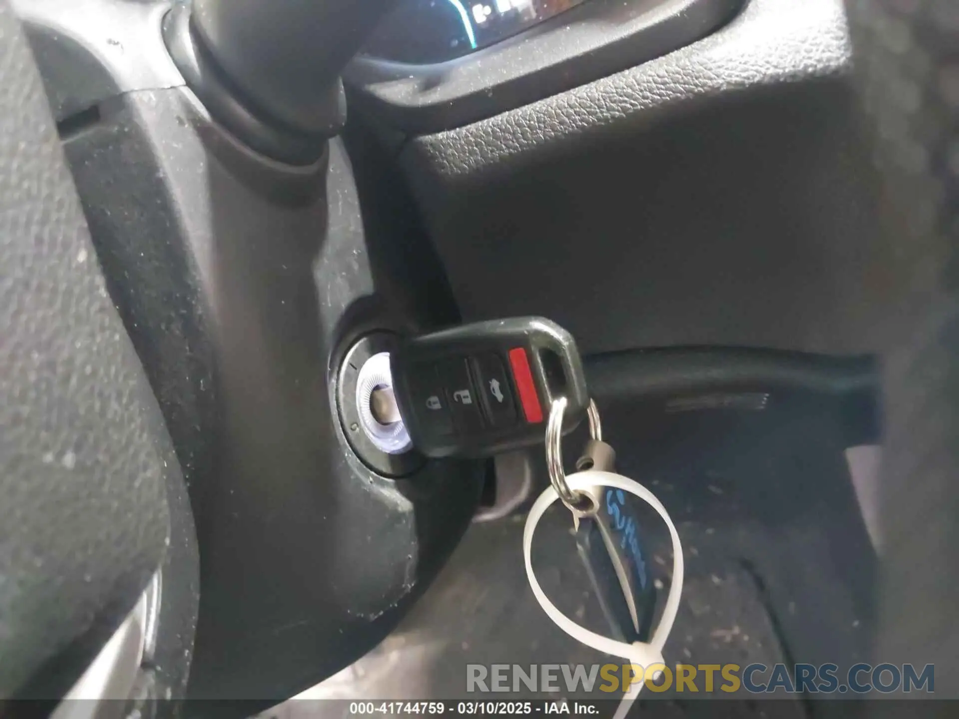 11 fotografías del automóvil dañado 2HGFC2F61KH532477 HONDA CIVIC 2019