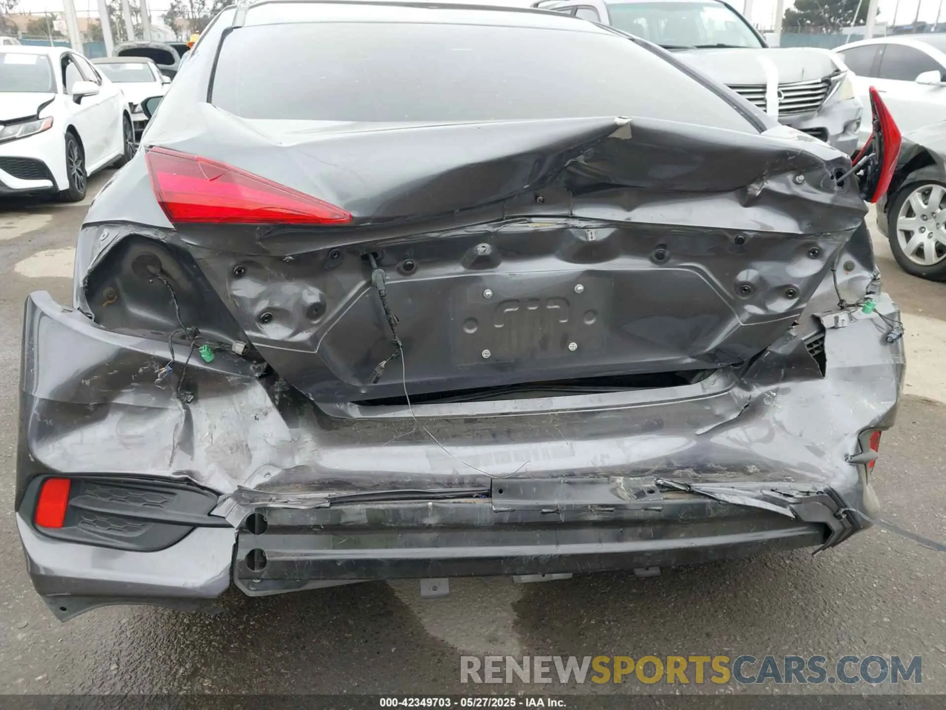 6 fotografías del automóvil dañado 2HGFC2F61KH590315 HONDA CIVIC 2019