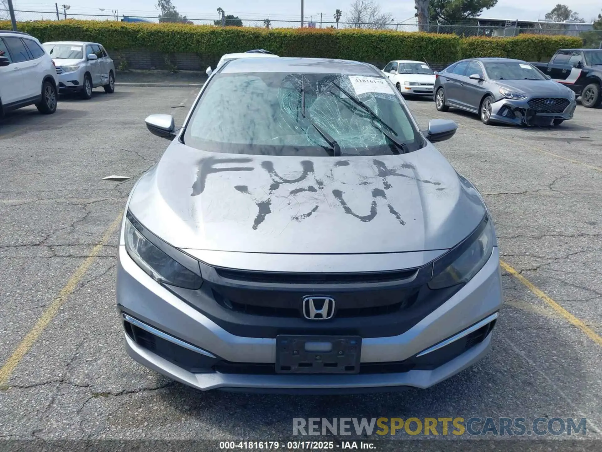 12 fotografías del automóvil dañado 2HGFC2F61KH591996 HONDA CIVIC 2019
