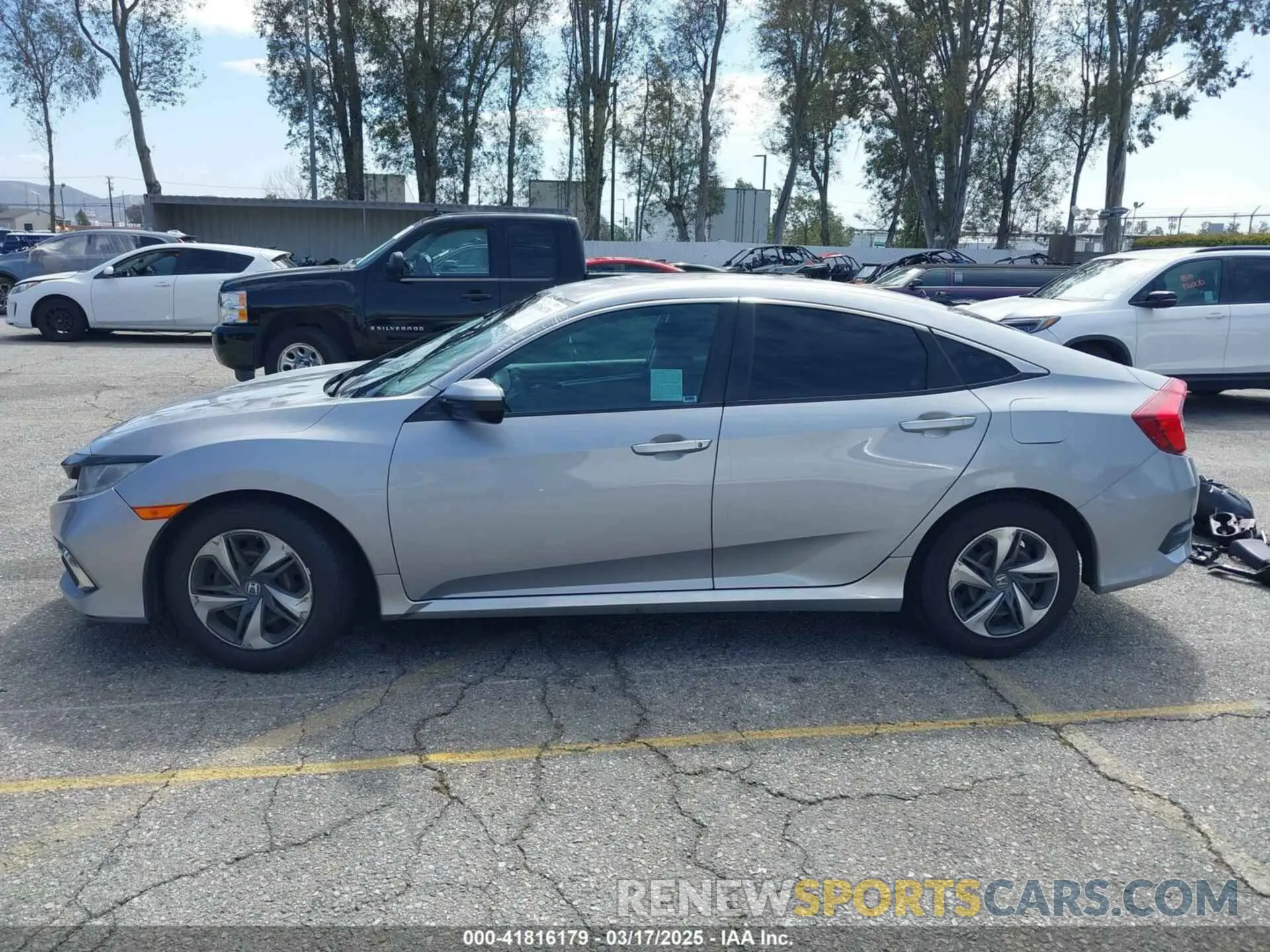 14 fotografías del automóvil dañado 2HGFC2F61KH591996 HONDA CIVIC 2019