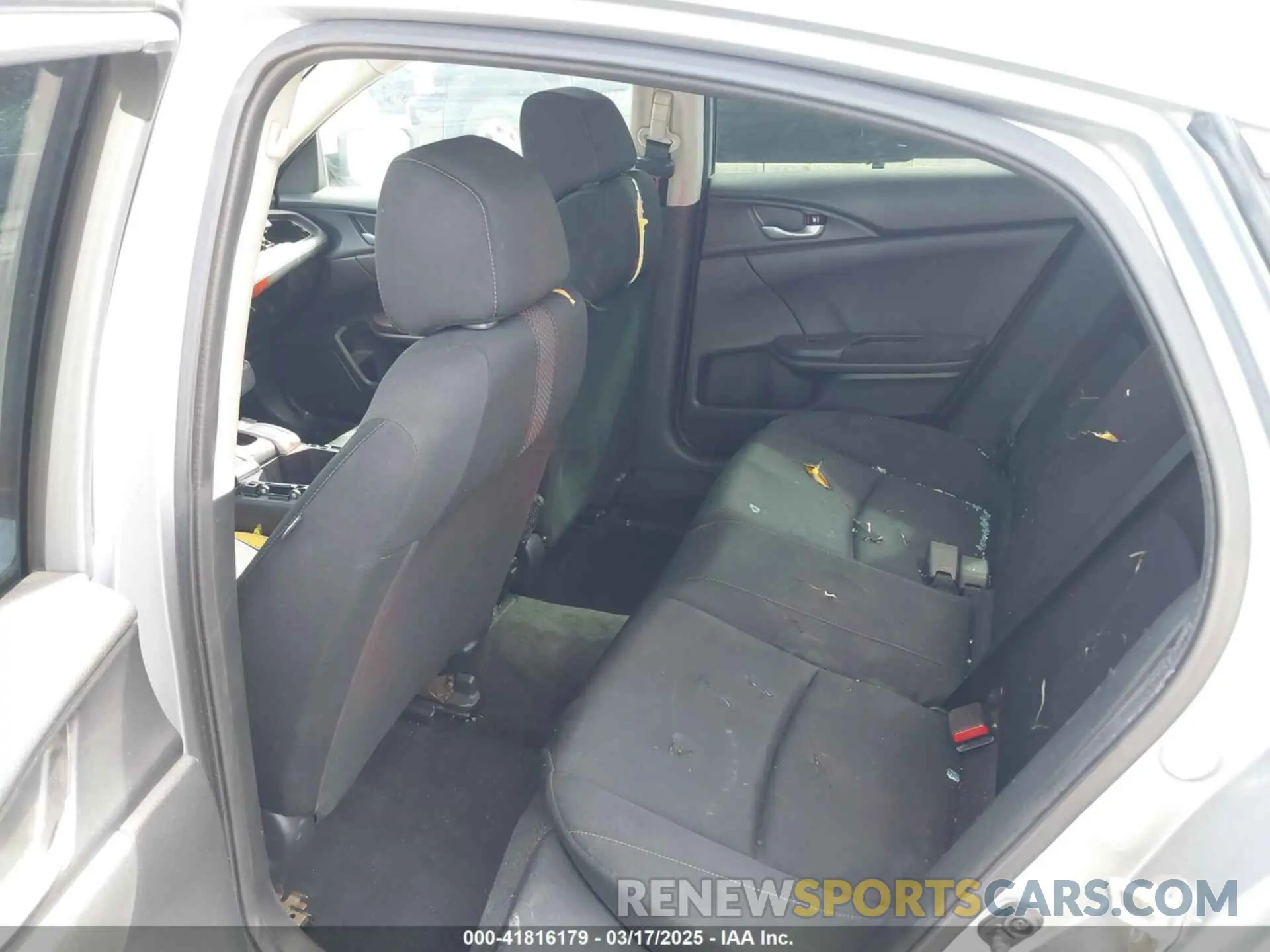 8 fotografías del automóvil dañado 2HGFC2F61KH591996 HONDA CIVIC 2019