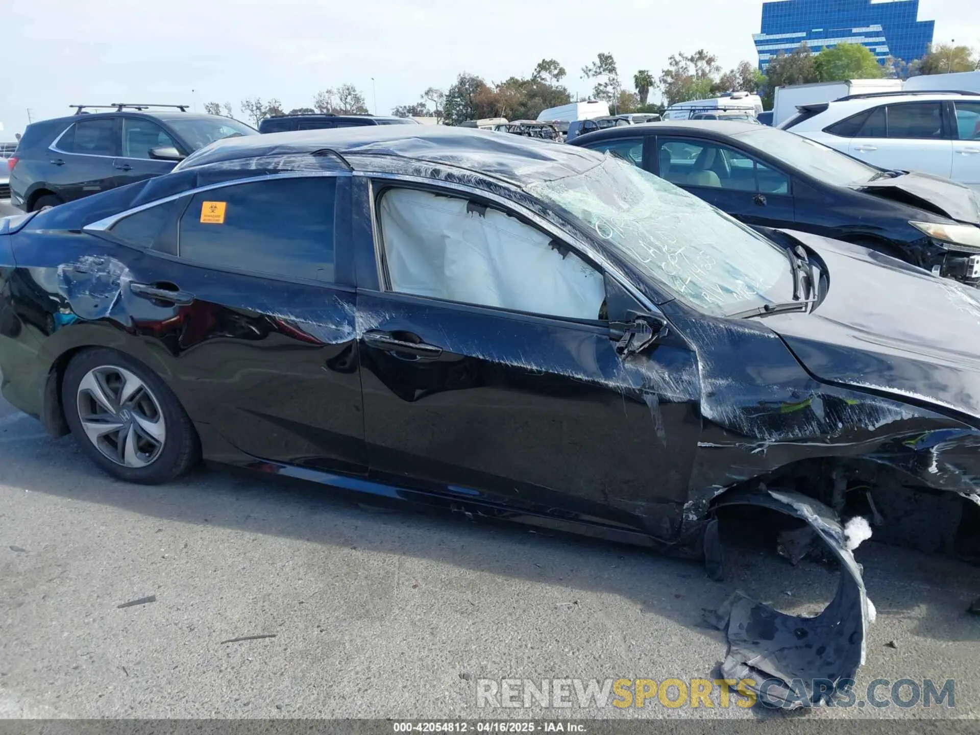 12 fotografías del automóvil dañado 2HGFC2F62KH525327 HONDA CIVIC 2019