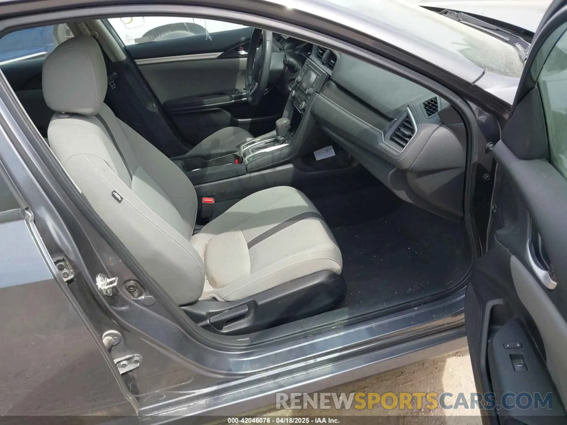 5 fotografías del automóvil dañado 2HGFC2F62KH552690 HONDA CIVIC 2019