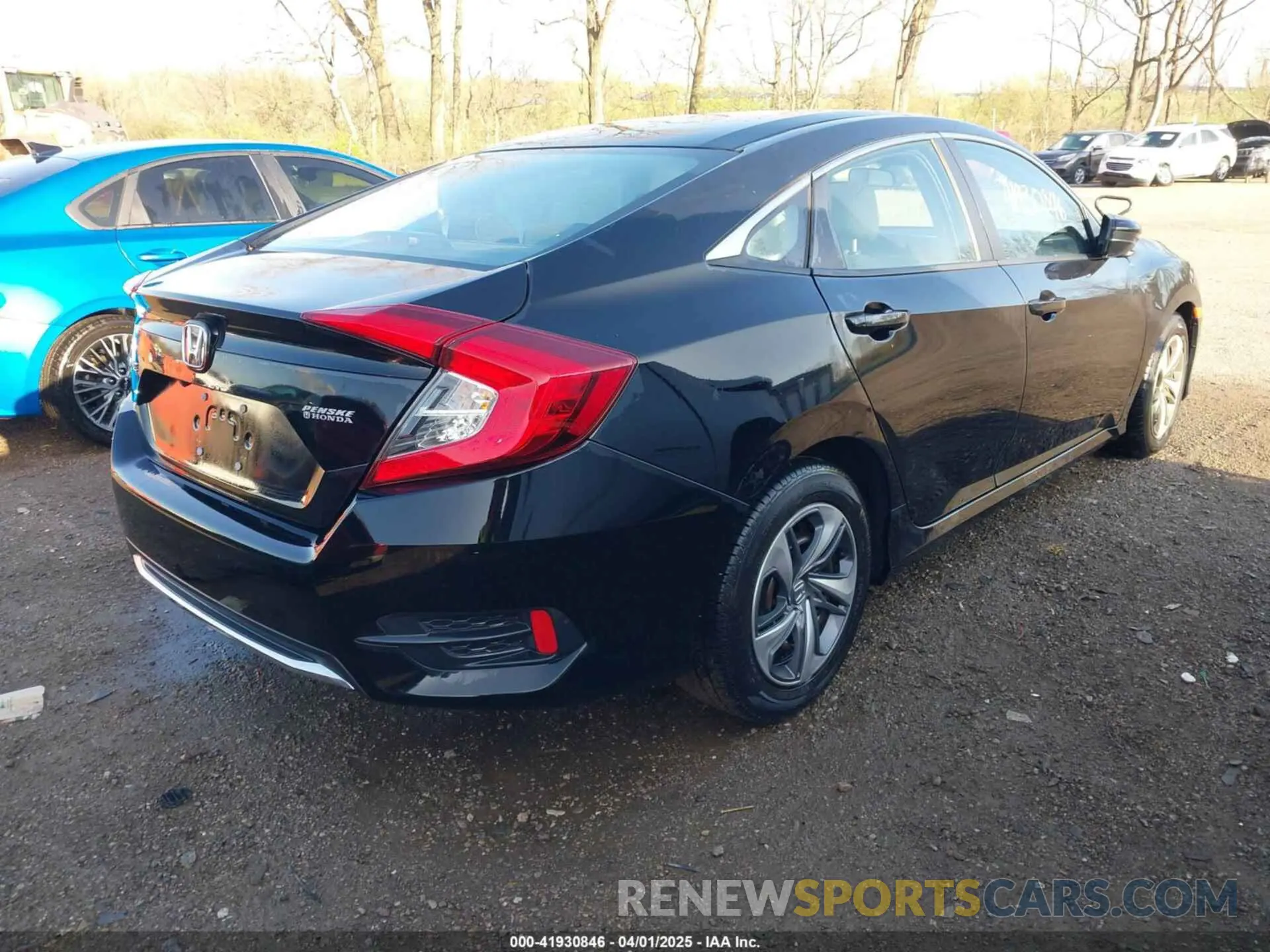 4 fotografías del automóvil dañado 2HGFC2F62KH596172 HONDA CIVIC 2019