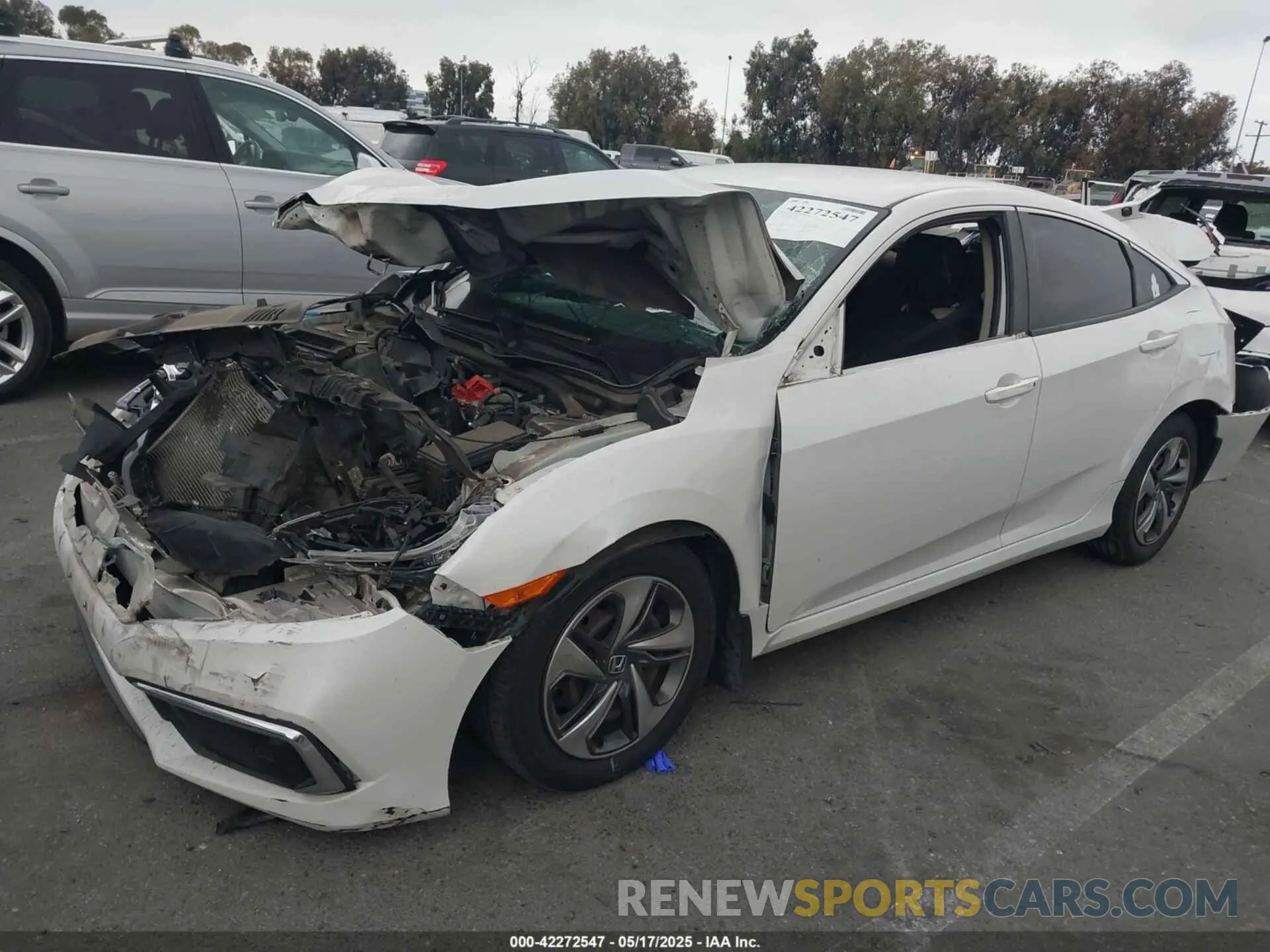 2 fotografías del automóvil dañado 2HGFC2F63KH533078 HONDA CIVIC 2019