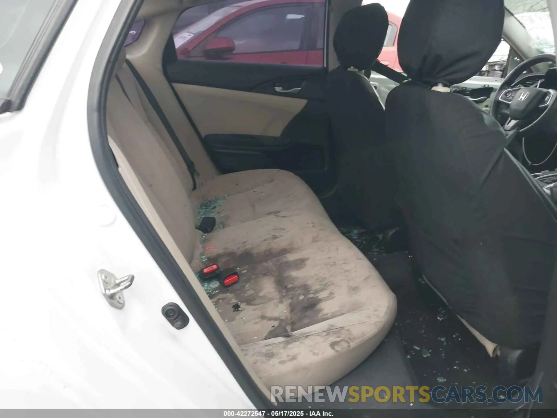 8 fotografías del automóvil dañado 2HGFC2F63KH533078 HONDA CIVIC 2019