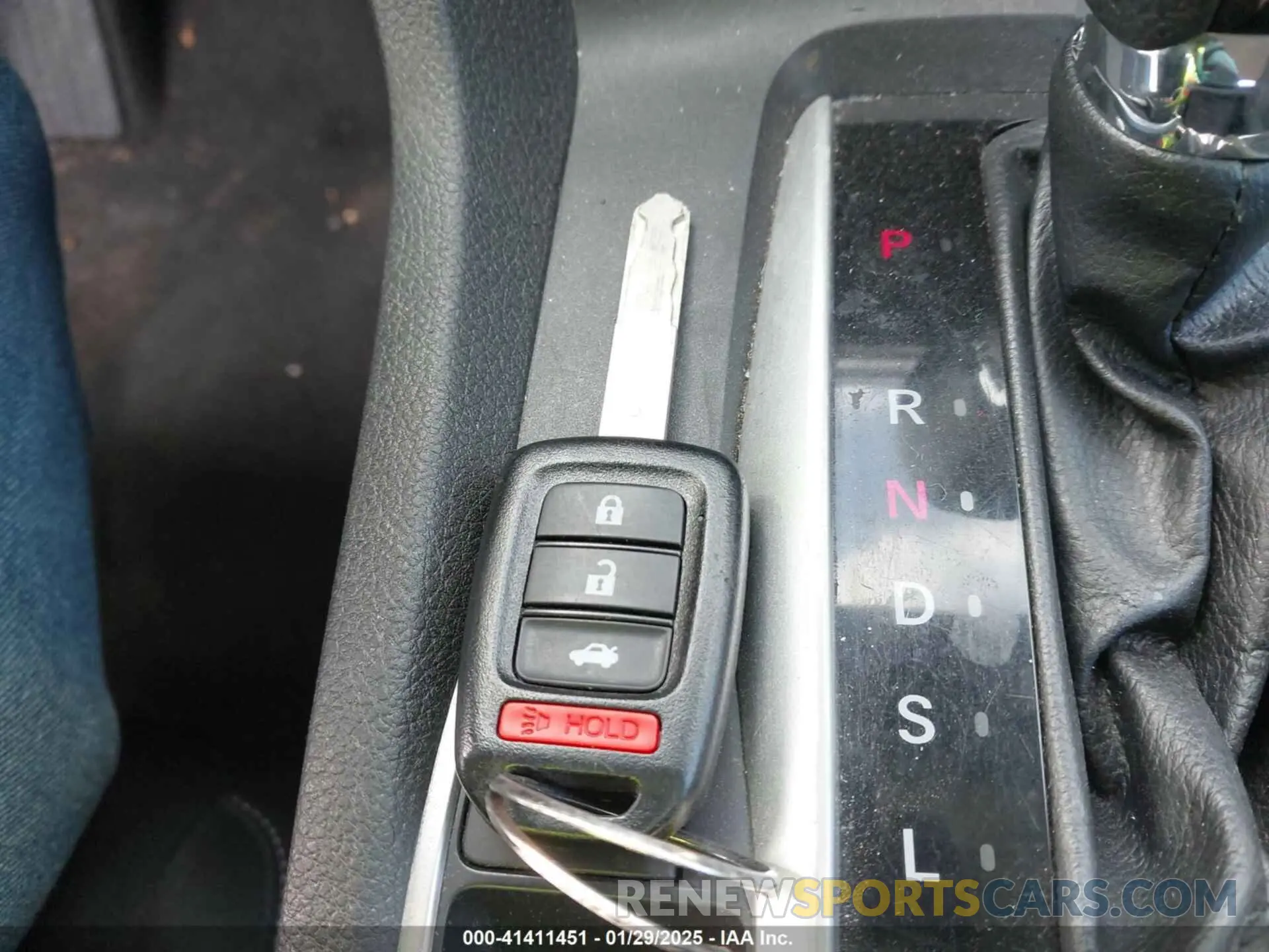 11 fotografías del automóvil dañado 2HGFC2F63KH541214 HONDA CIVIC 2019