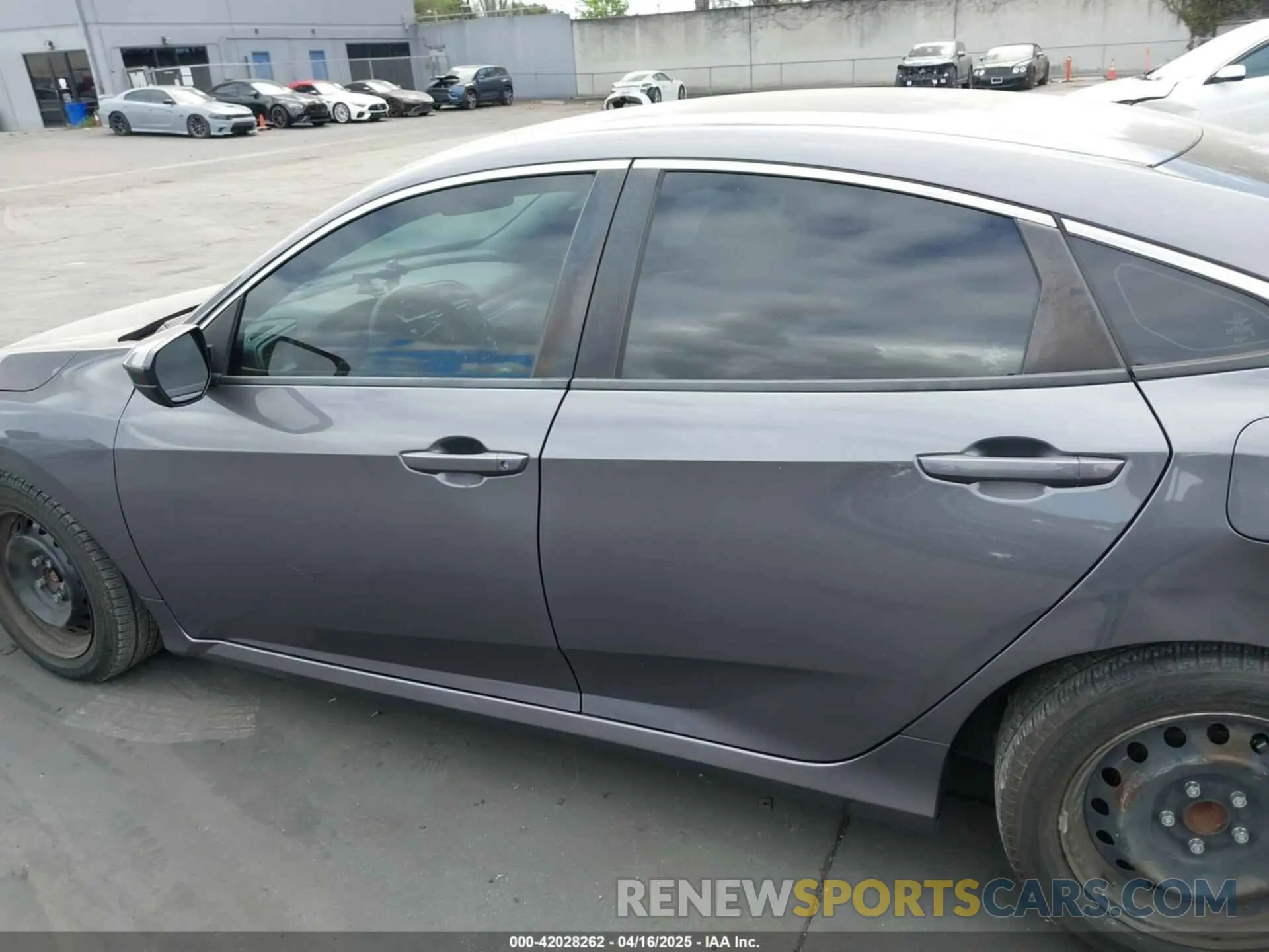 15 fotografías del automóvil dañado 2HGFC2F63KH554710 HONDA CIVIC 2019
