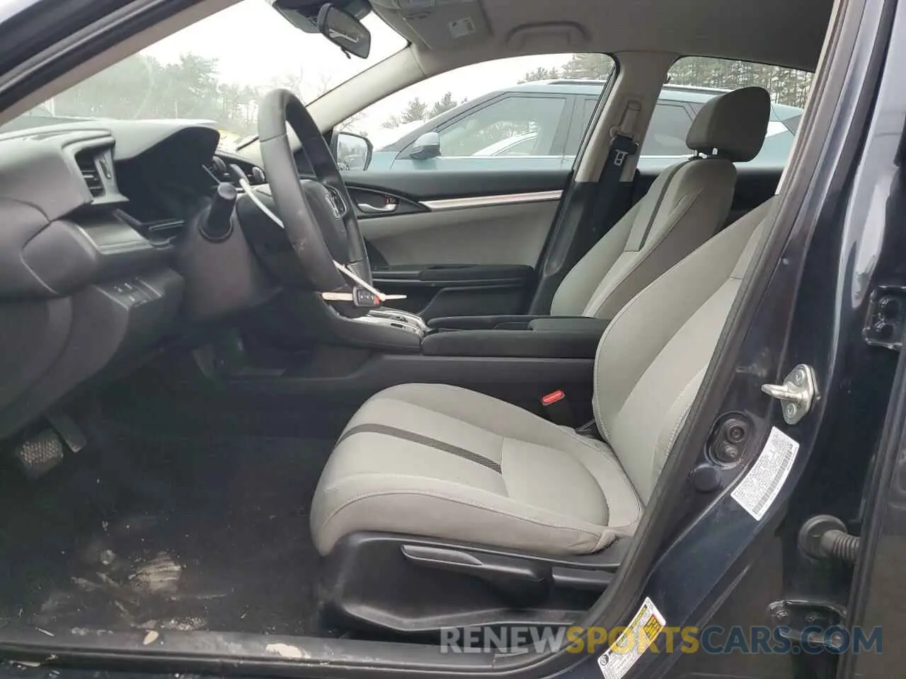 7 fotografías del automóvil dañado 2HGFC2F63KH574911 HONDA CIVIC 2019