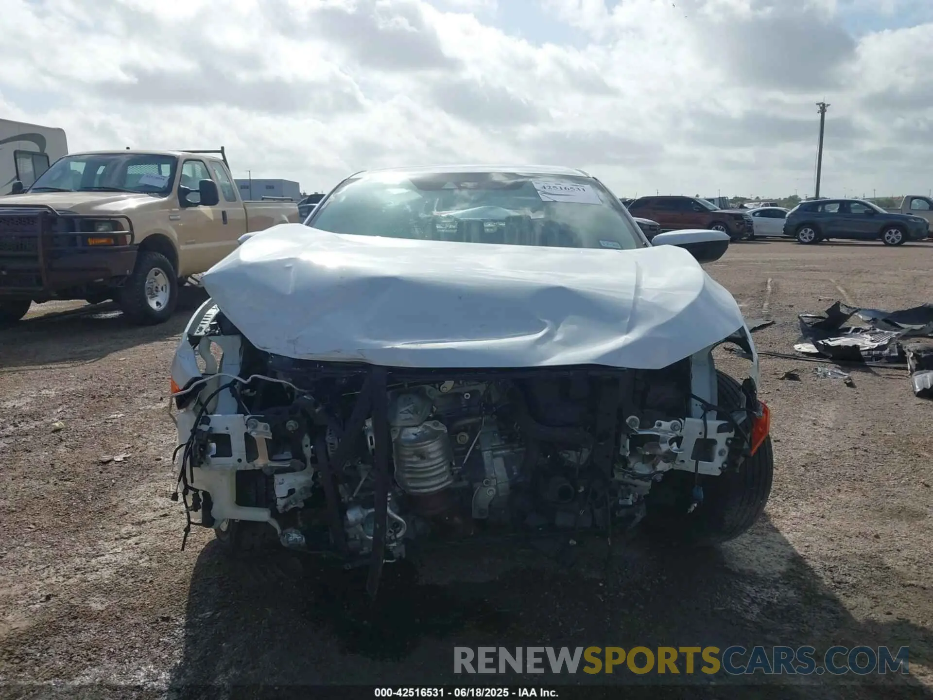 13 fotografías del automóvil dañado 2HGFC2F63KH585438 HONDA CIVIC 2019