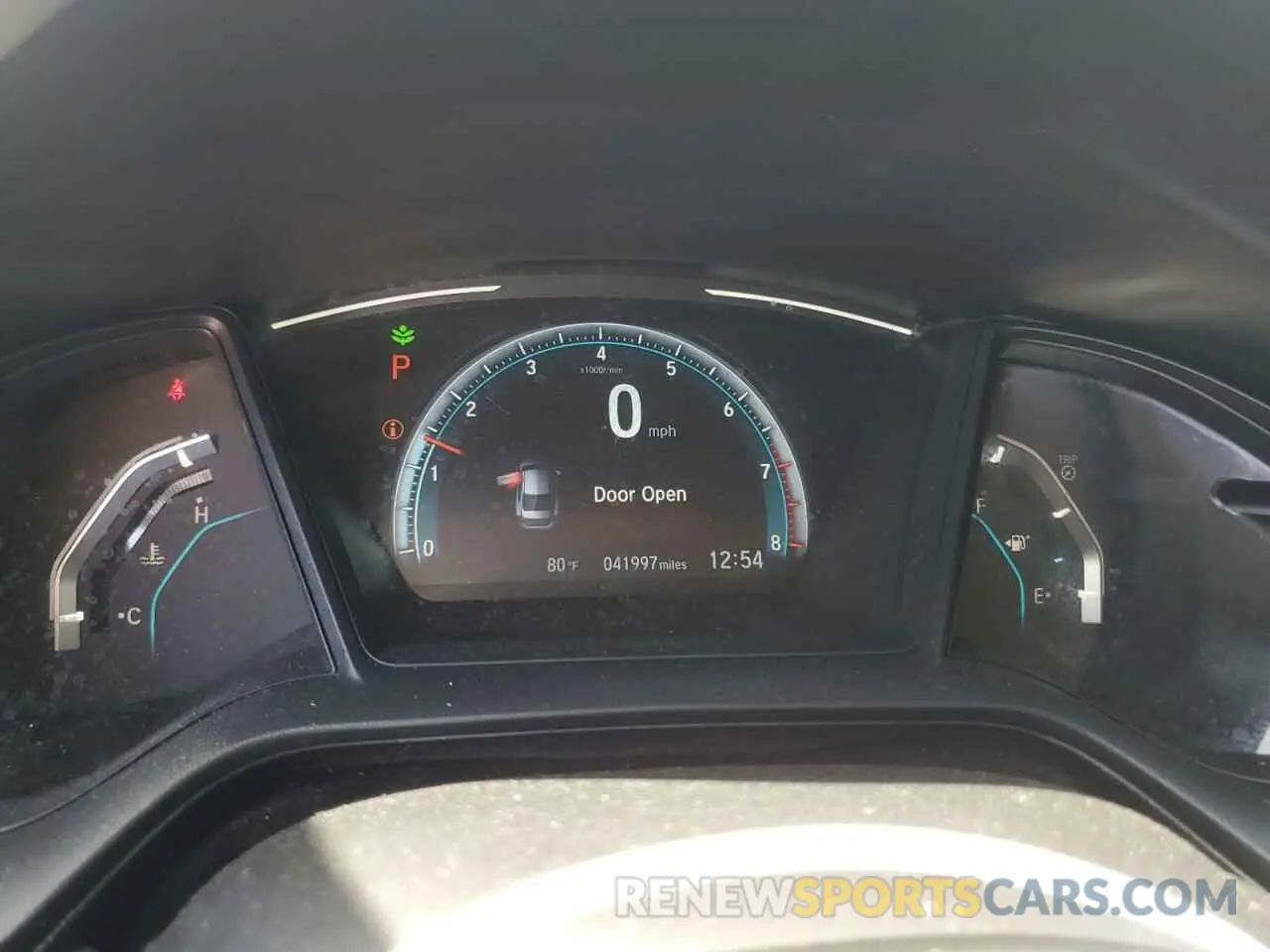 9 fotografías del automóvil dañado 2HGFC2F63KH586380 HONDA CIVIC 2019
