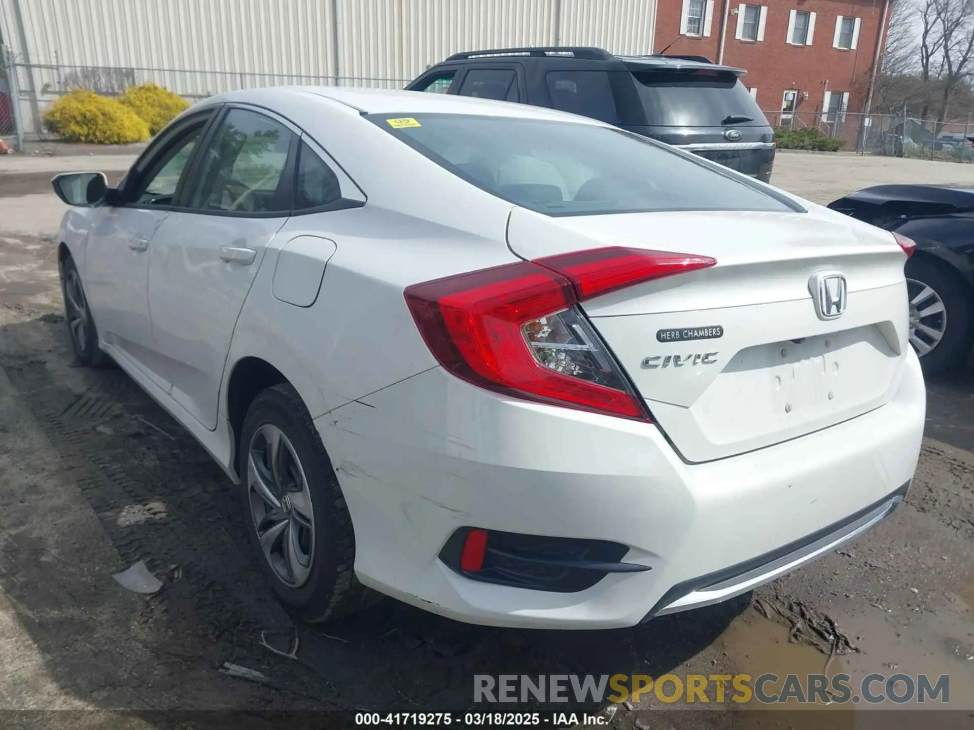 3 fotografías del automóvil dañado 2HGFC2F64KH518735 HONDA CIVIC 2019