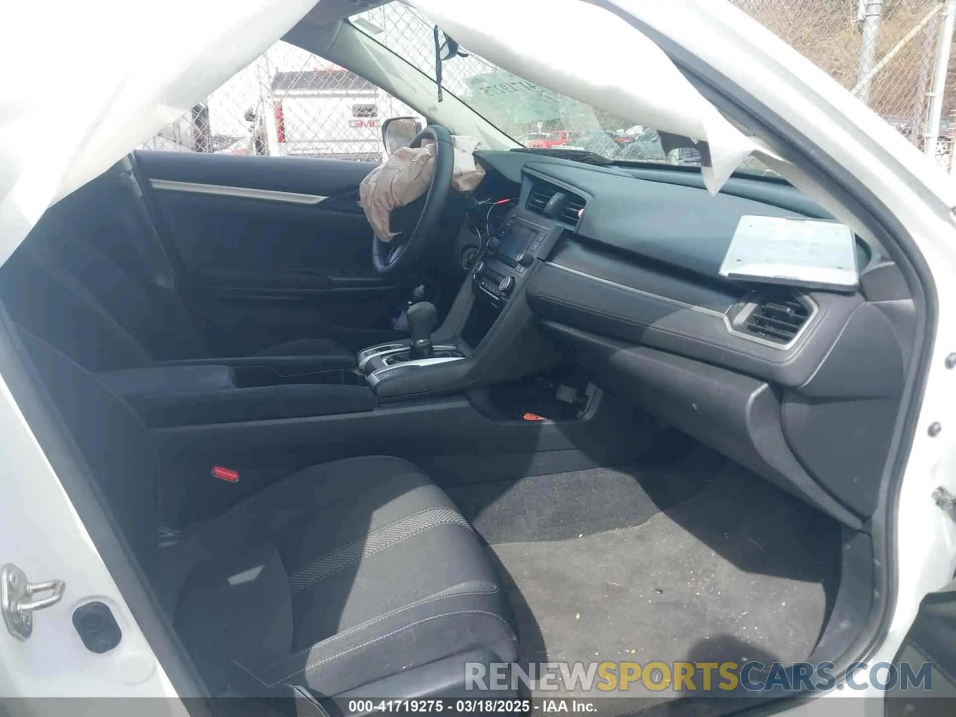 5 fotografías del automóvil dañado 2HGFC2F64KH518735 HONDA CIVIC 2019
