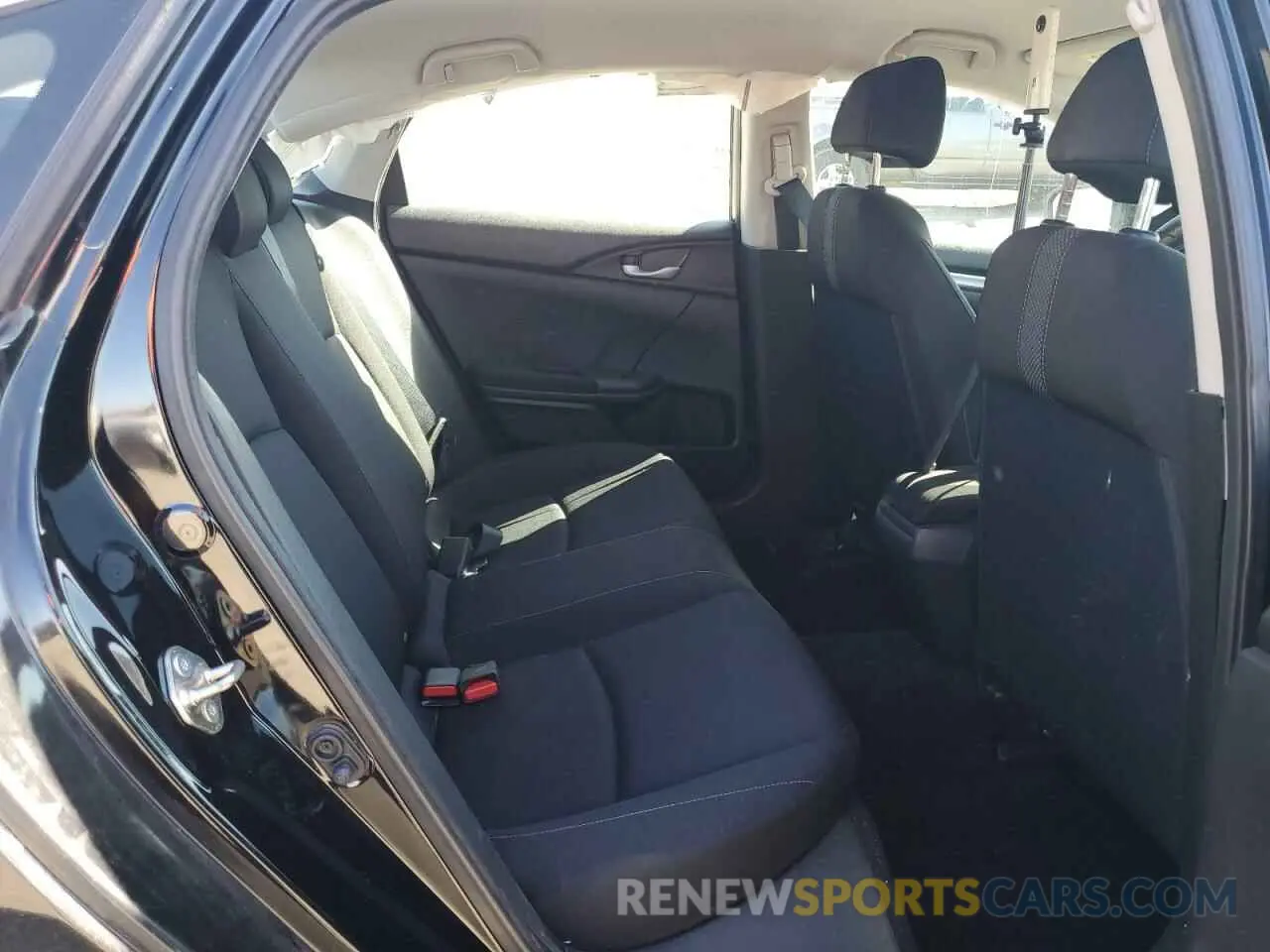 10 fotografías del automóvil dañado 2HGFC2F66KH515447 HONDA CIVIC 2019