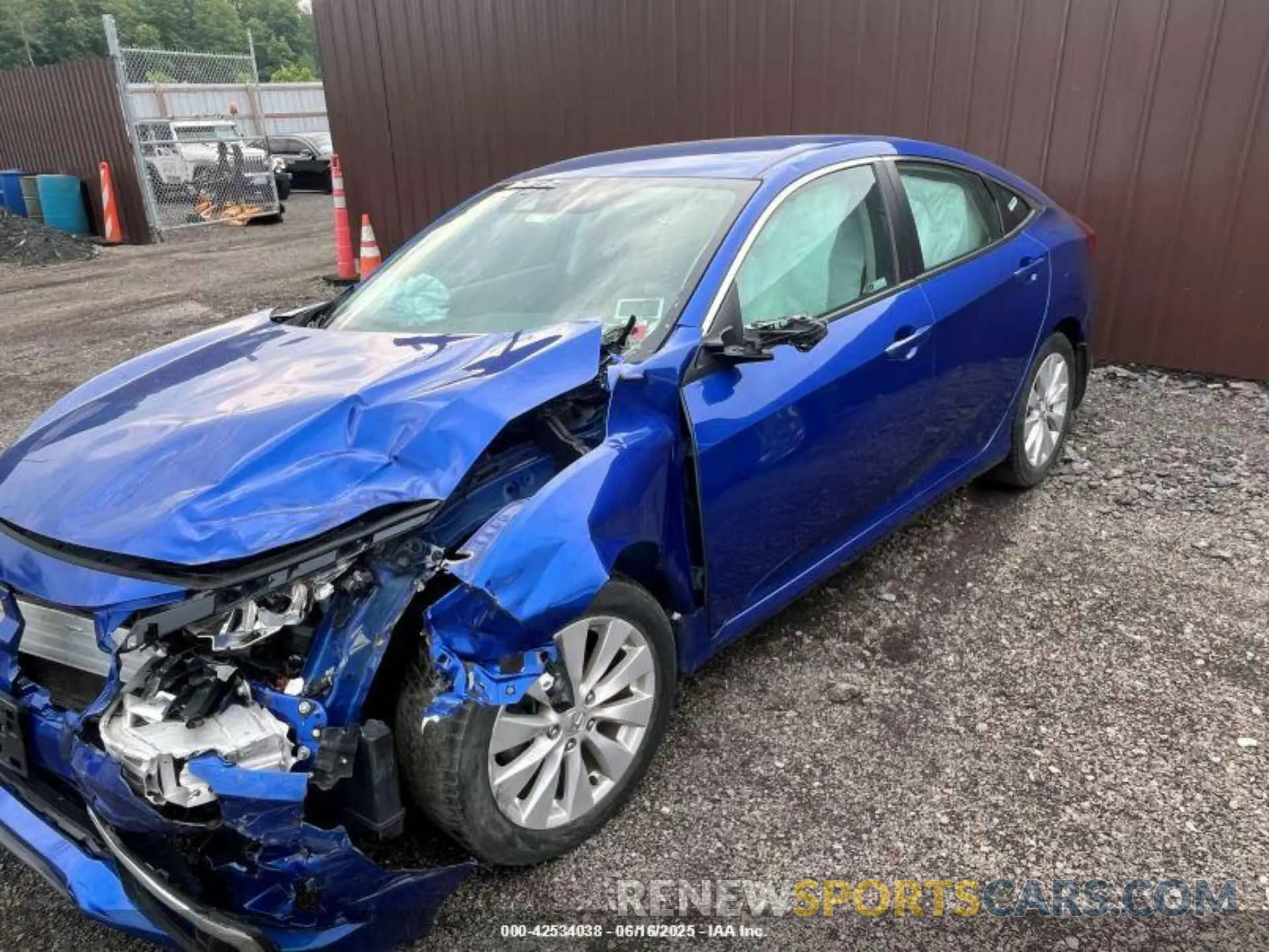 2 fotografías del automóvil dañado 2HGFC2F66KH520311 HONDA CIVIC 2019