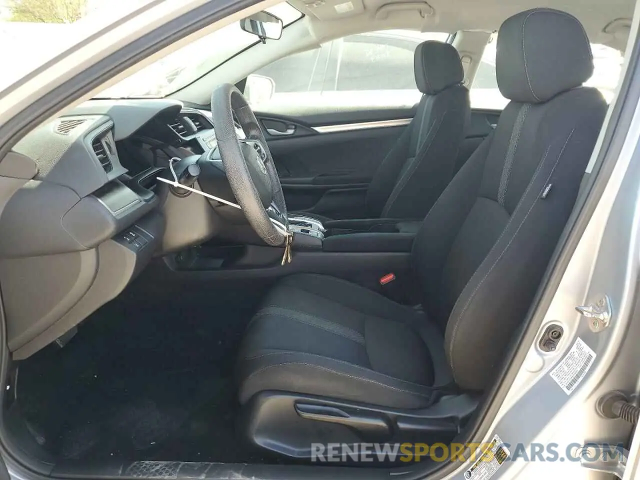 7 fotografías del automóvil dañado 2HGFC2F66KH548402 HONDA CIVIC 2019