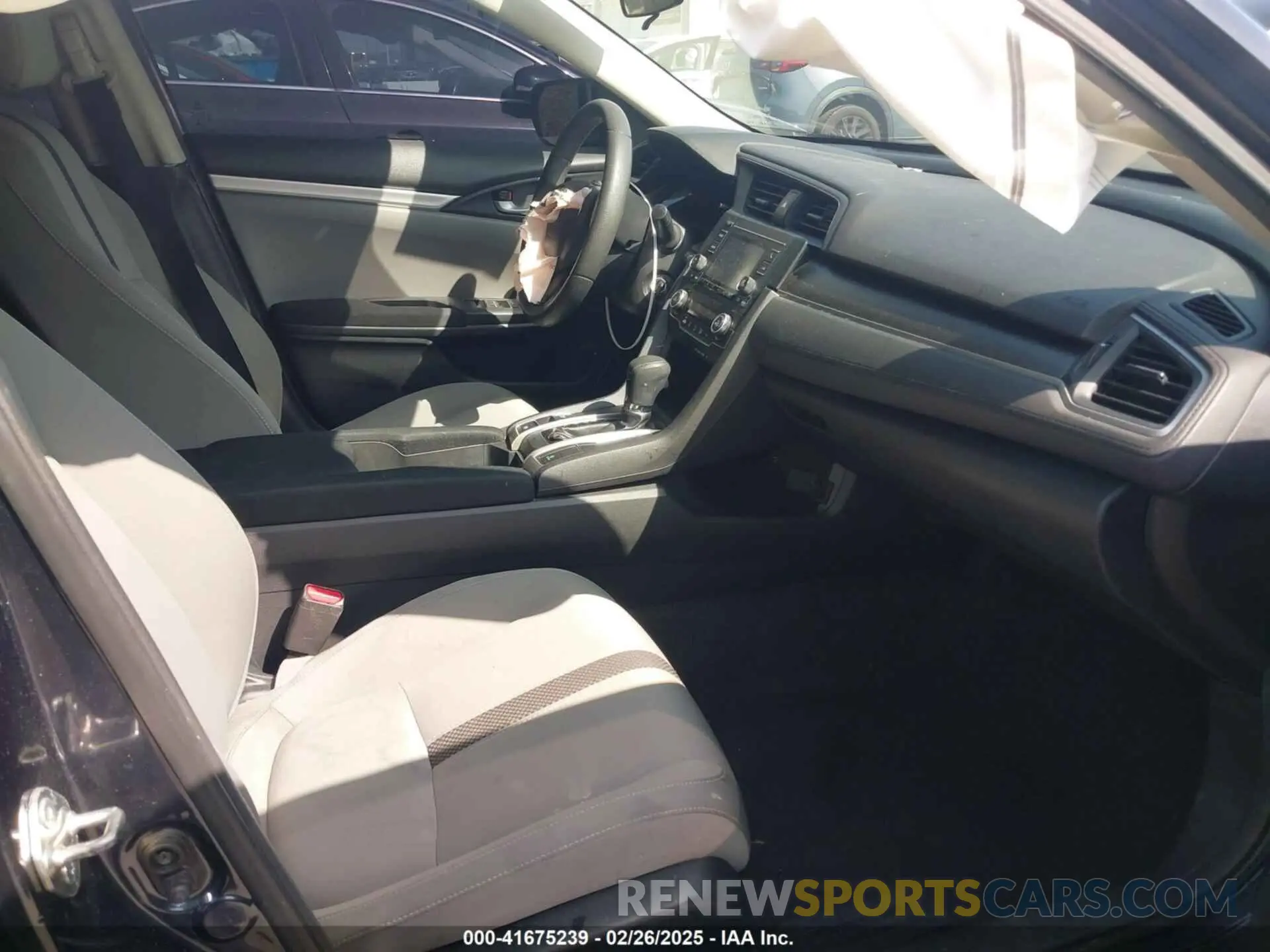 5 fotografías del automóvil dañado 2HGFC2F66KH564003 HONDA CIVIC 2019