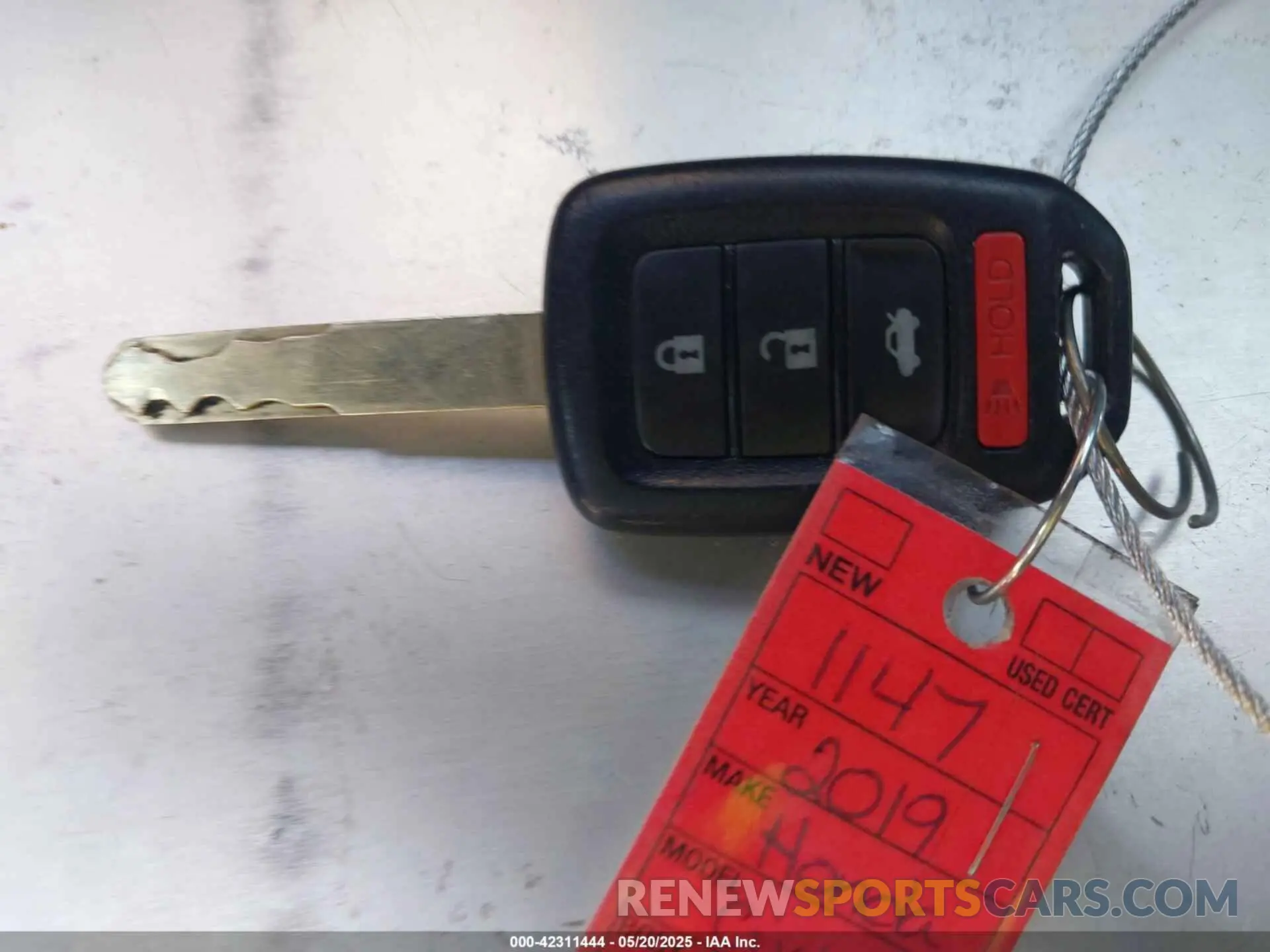 11 fotografías del automóvil dañado 2HGFC2F66KH598782 HONDA CIVIC 2019