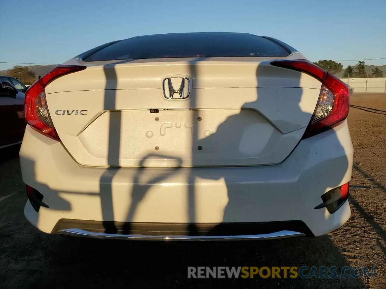 6 fotografías del automóvil dañado 2HGFC2F67KH525842 HONDA CIVIC 2019