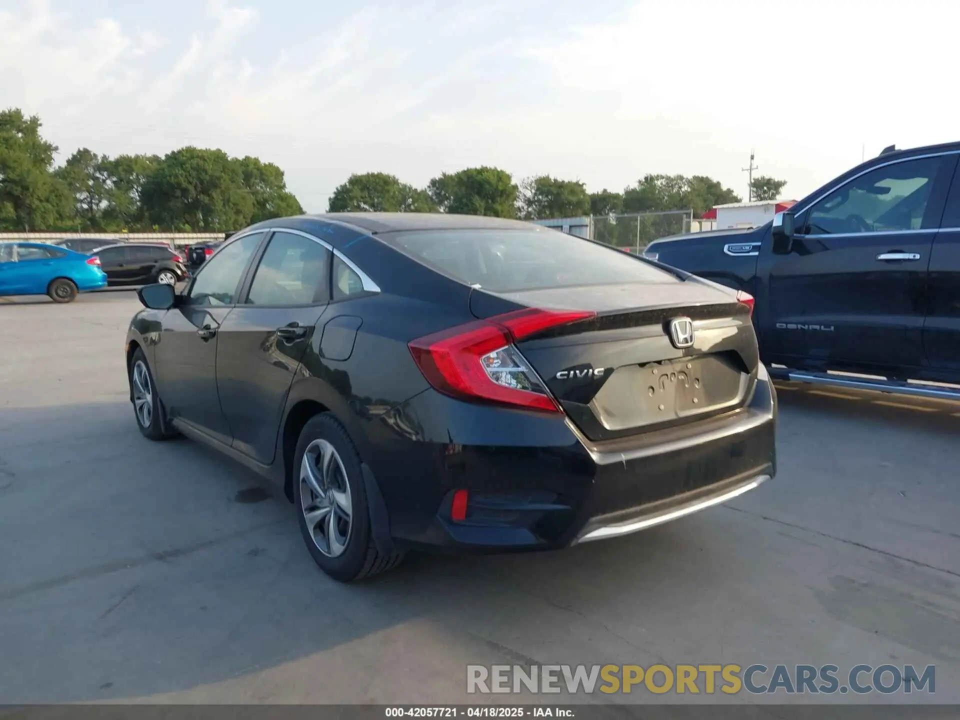 14 fotografías del automóvil dañado 2HGFC2F67KH552880 HONDA CIVIC 2019
