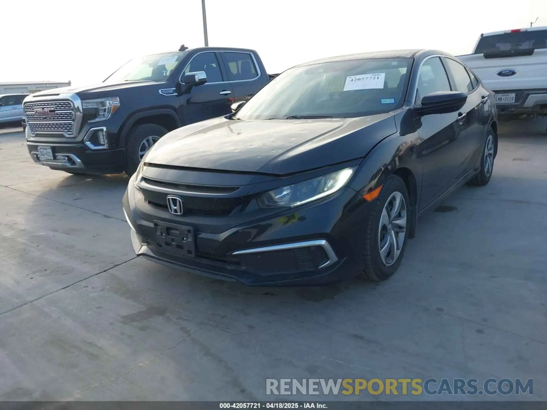 2 fotografías del automóvil dañado 2HGFC2F67KH552880 HONDA CIVIC 2019