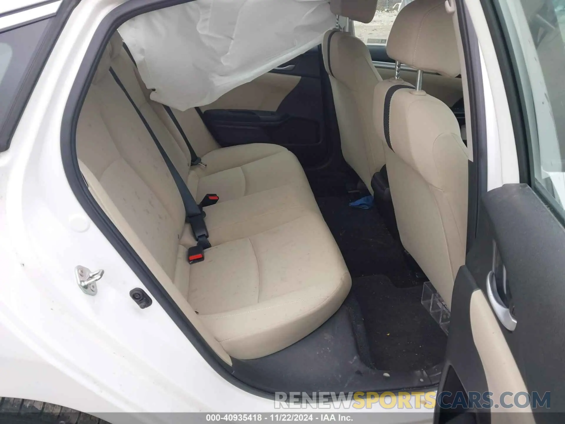 8 fotografías del automóvil dañado 2HGFC2F67KH558761 HONDA CIVIC 2019