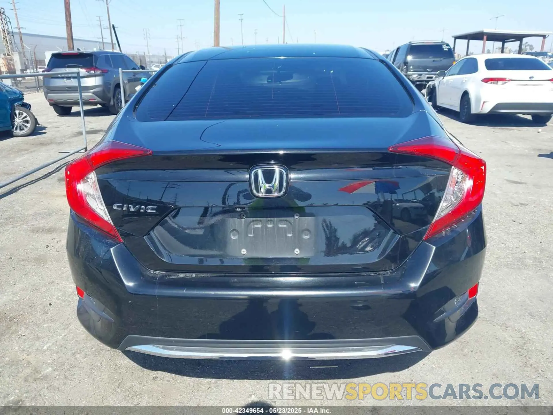 15 fotografías del automóvil dañado 2HGFC2F69KH531884 HONDA CIVIC 2019