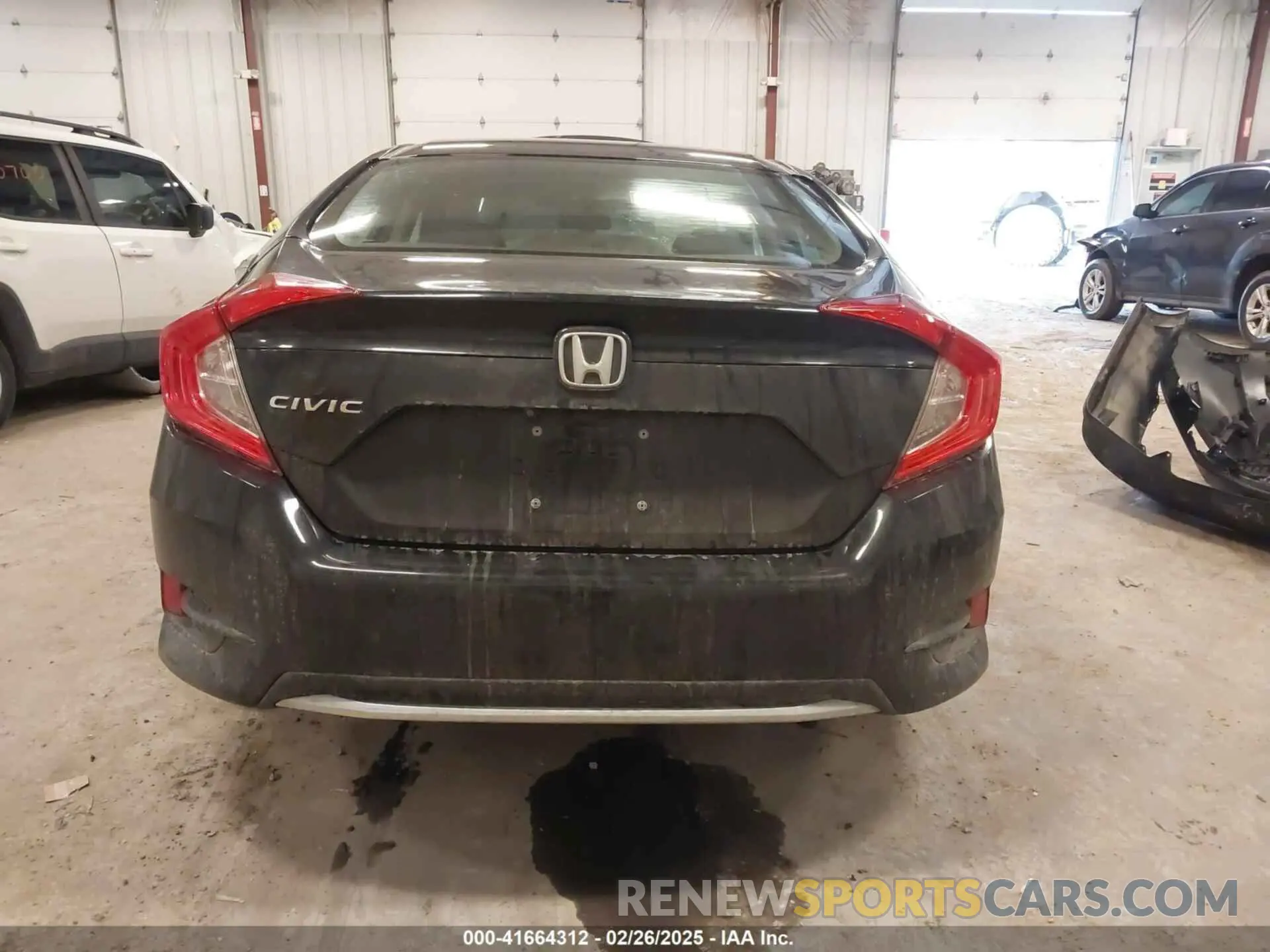 16 fotografías del automóvil dañado 2HGFC2F69KH555697 HONDA CIVIC 2019