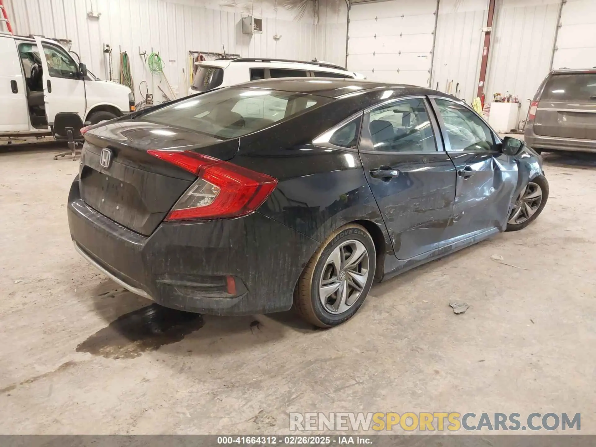 4 fotografías del automóvil dañado 2HGFC2F69KH555697 HONDA CIVIC 2019