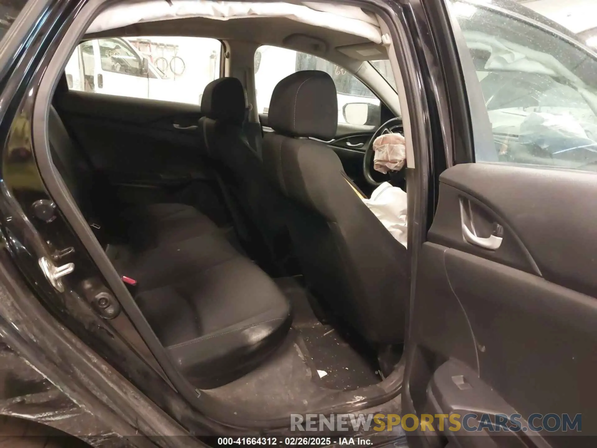 8 fotografías del automóvil dañado 2HGFC2F69KH555697 HONDA CIVIC 2019