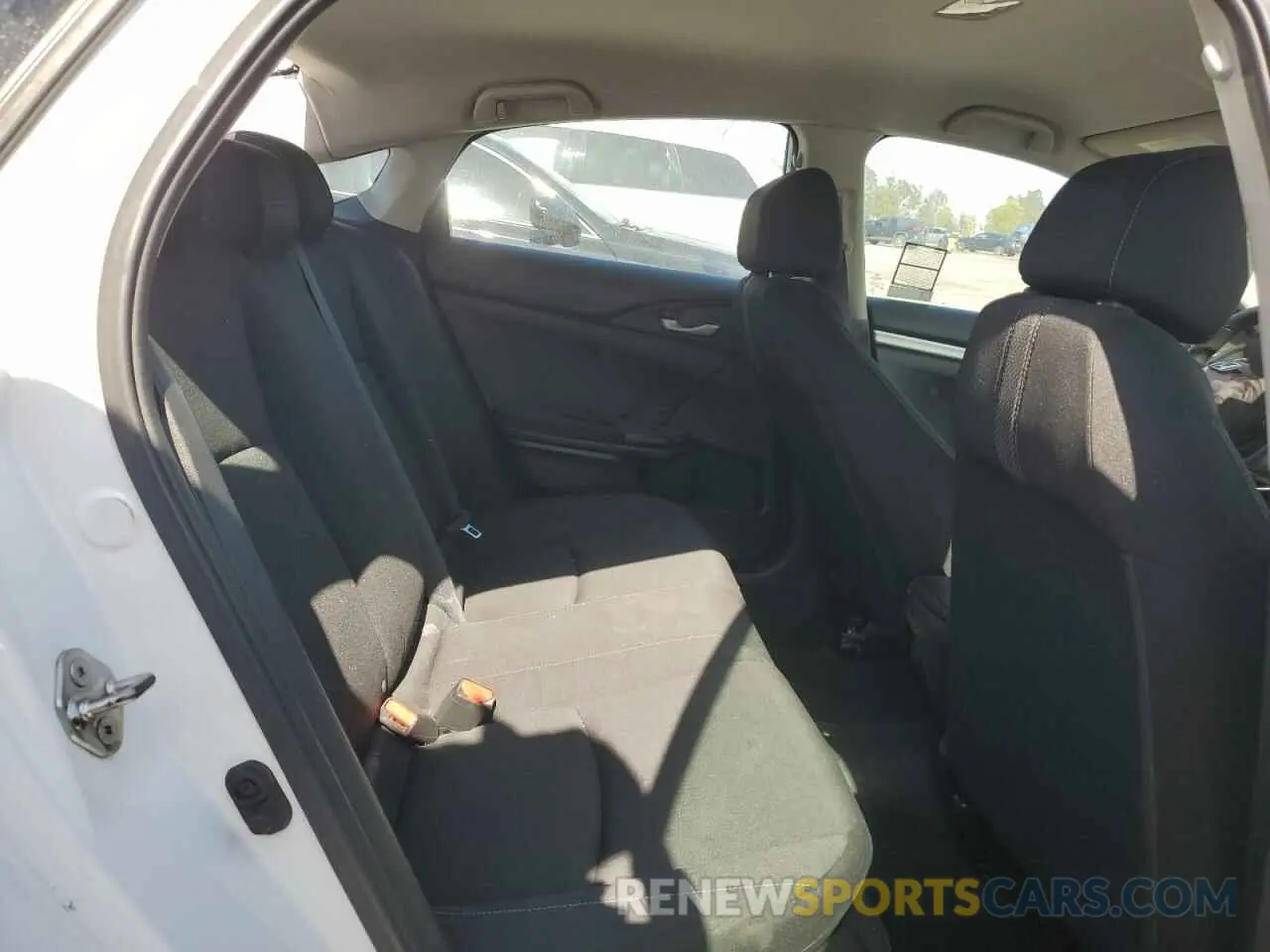10 fotografías del automóvil dañado 2HGFC2F69KH557742 HONDA CIVIC 2019