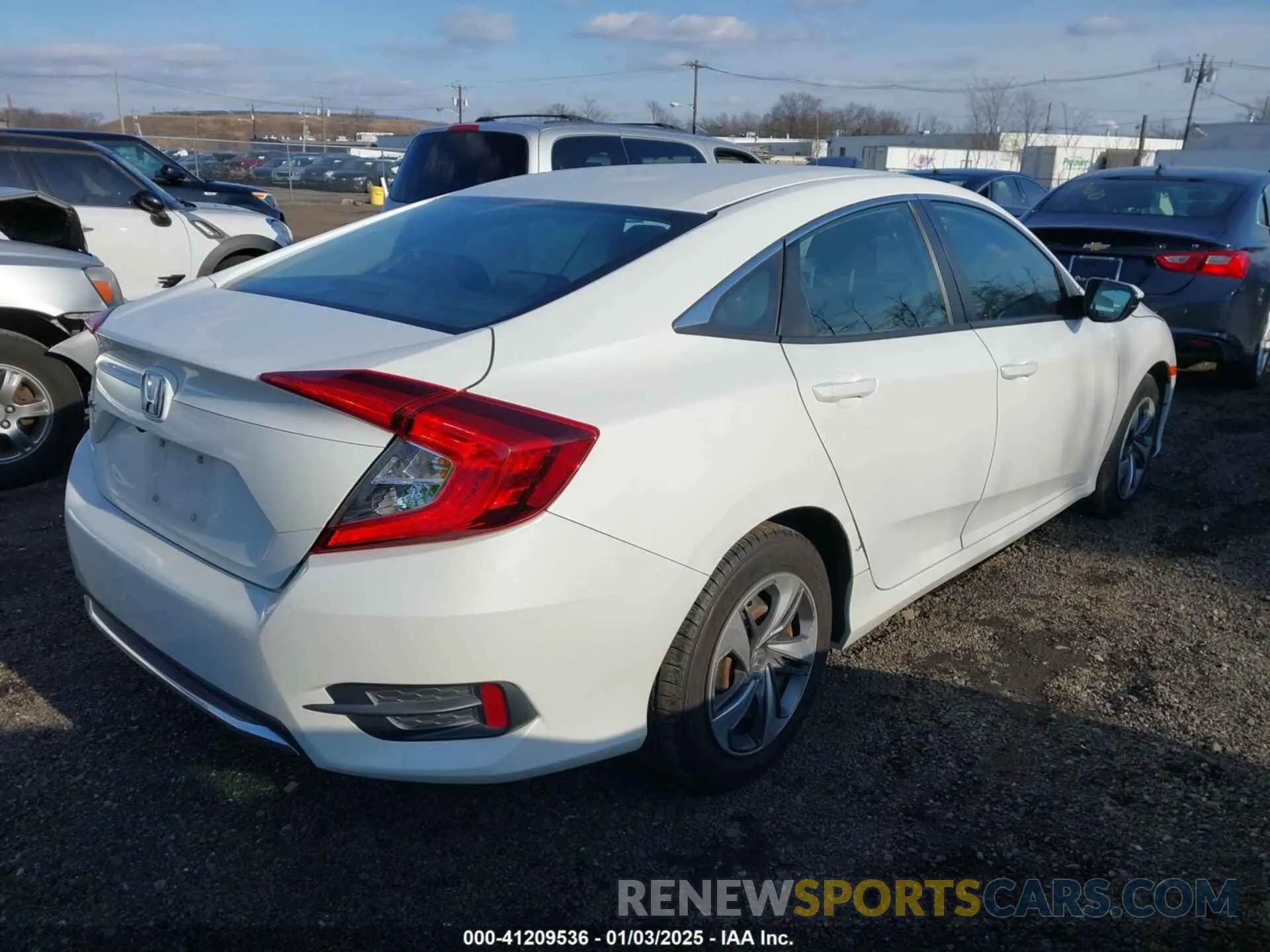4 fotografías del automóvil dañado 2HGFC2F69KH567090 HONDA CIVIC 2019