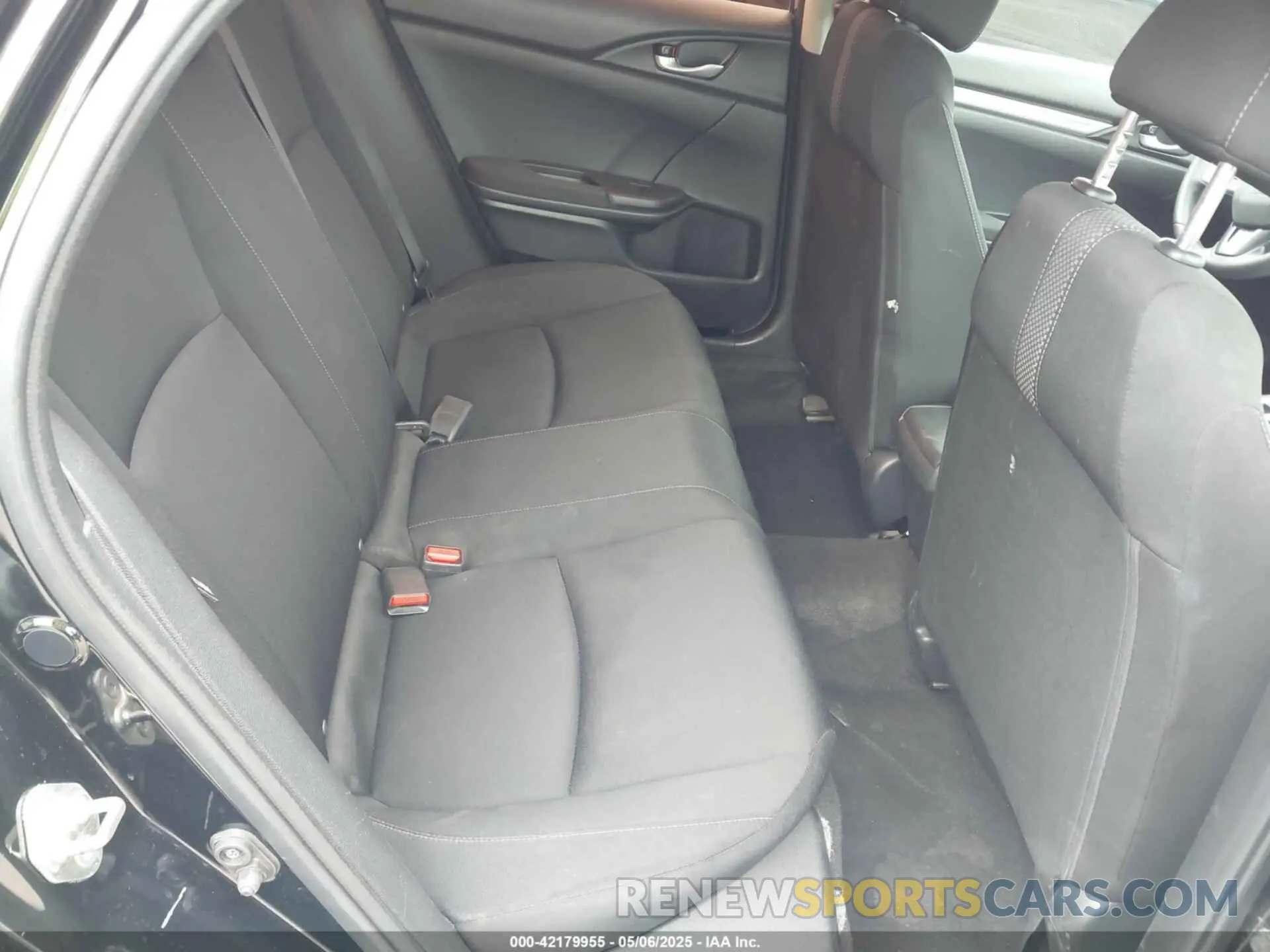 8 fotografías del automóvil dañado 2HGFC2F6XKH525382 HONDA CIVIC 2019