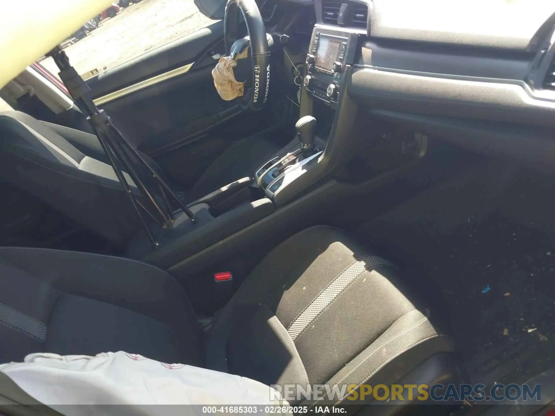 5 fotografías del automóvil dañado 2HGFC2F6XKH537127 HONDA CIVIC 2019