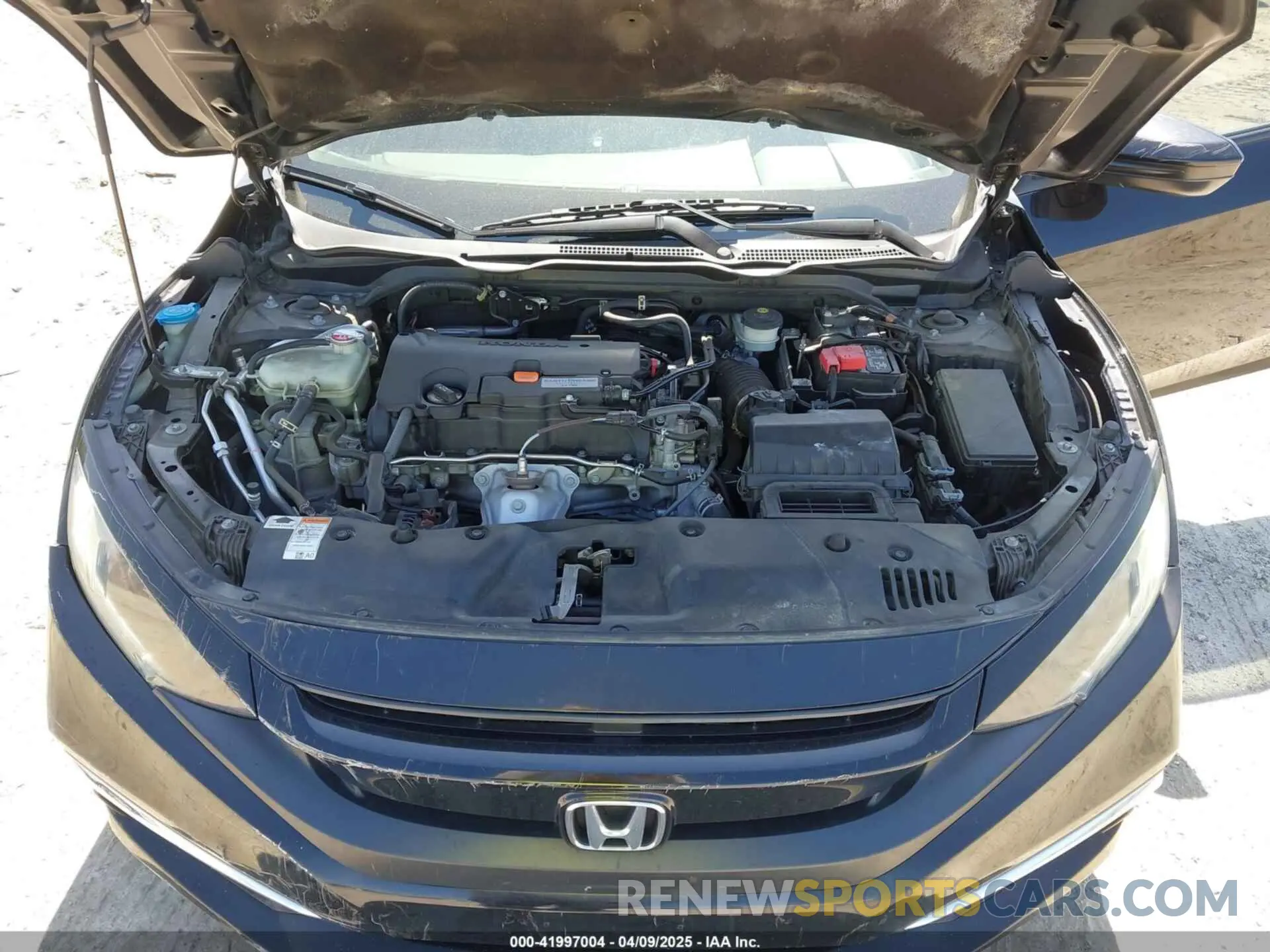 10 fotografías del automóvil dañado 2HGFC2F6XKH546443 HONDA CIVIC 2019