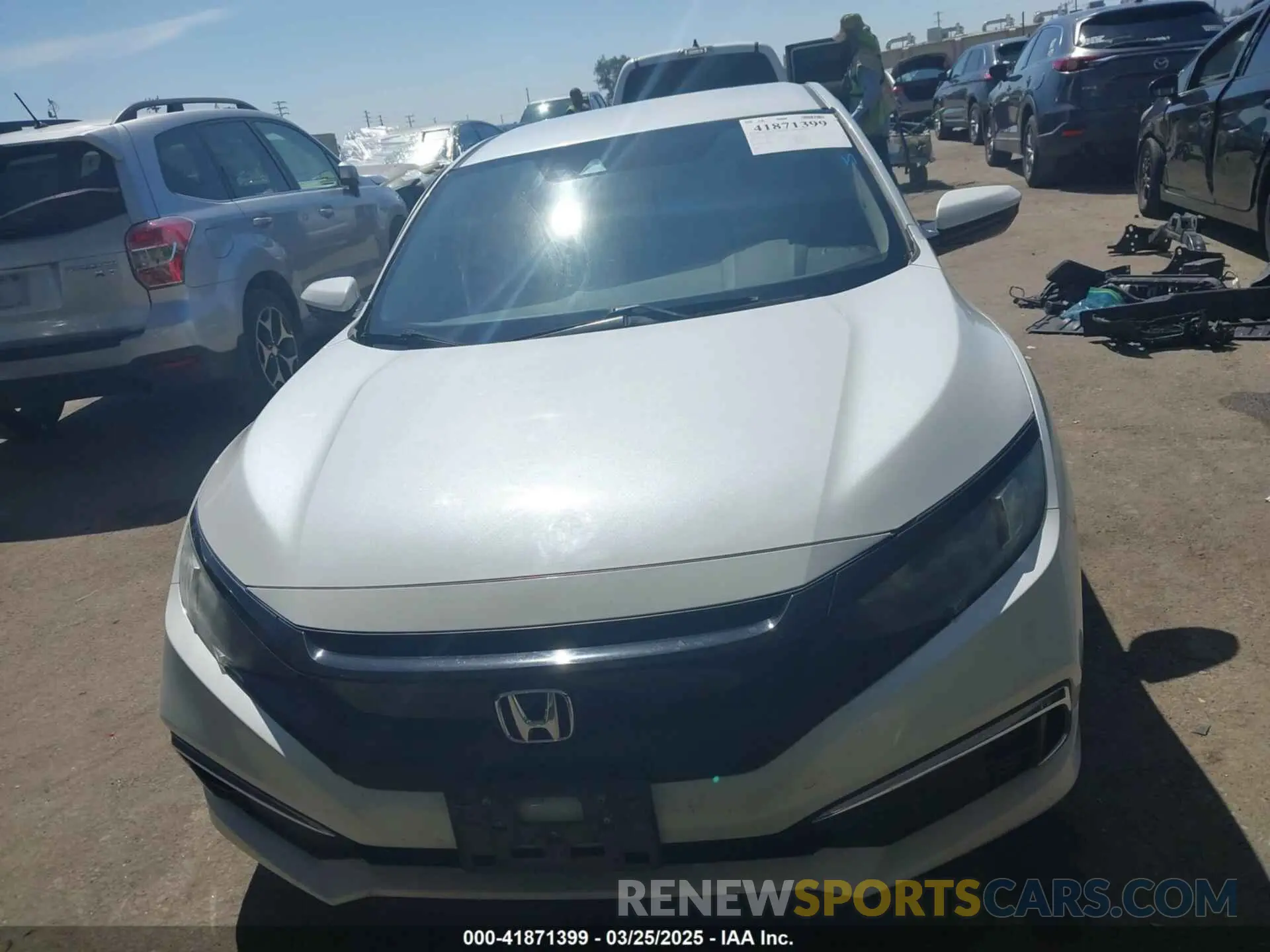 12 fotografías del automóvil dañado 2HGFC2F6XKH600677 HONDA CIVIC 2019