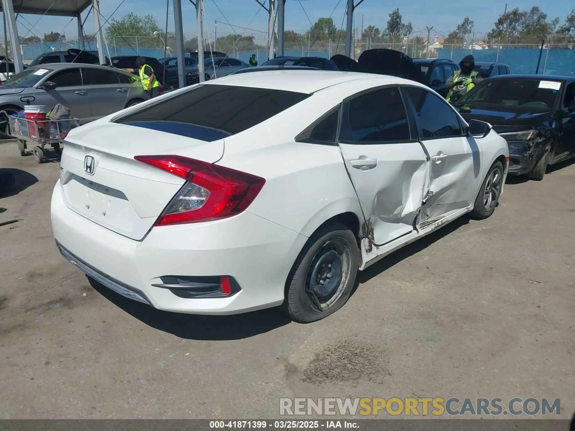 4 fotografías del automóvil dañado 2HGFC2F6XKH600677 HONDA CIVIC 2019