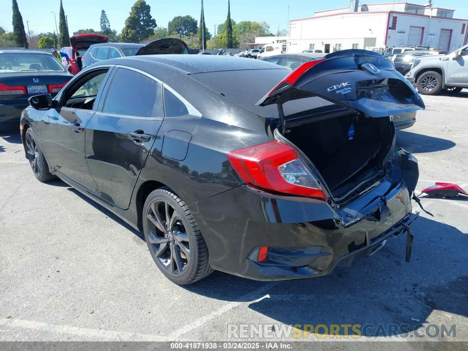 3 fotografías del automóvil dañado 2HGFC2F80KH577489 HONDA CIVIC 2019