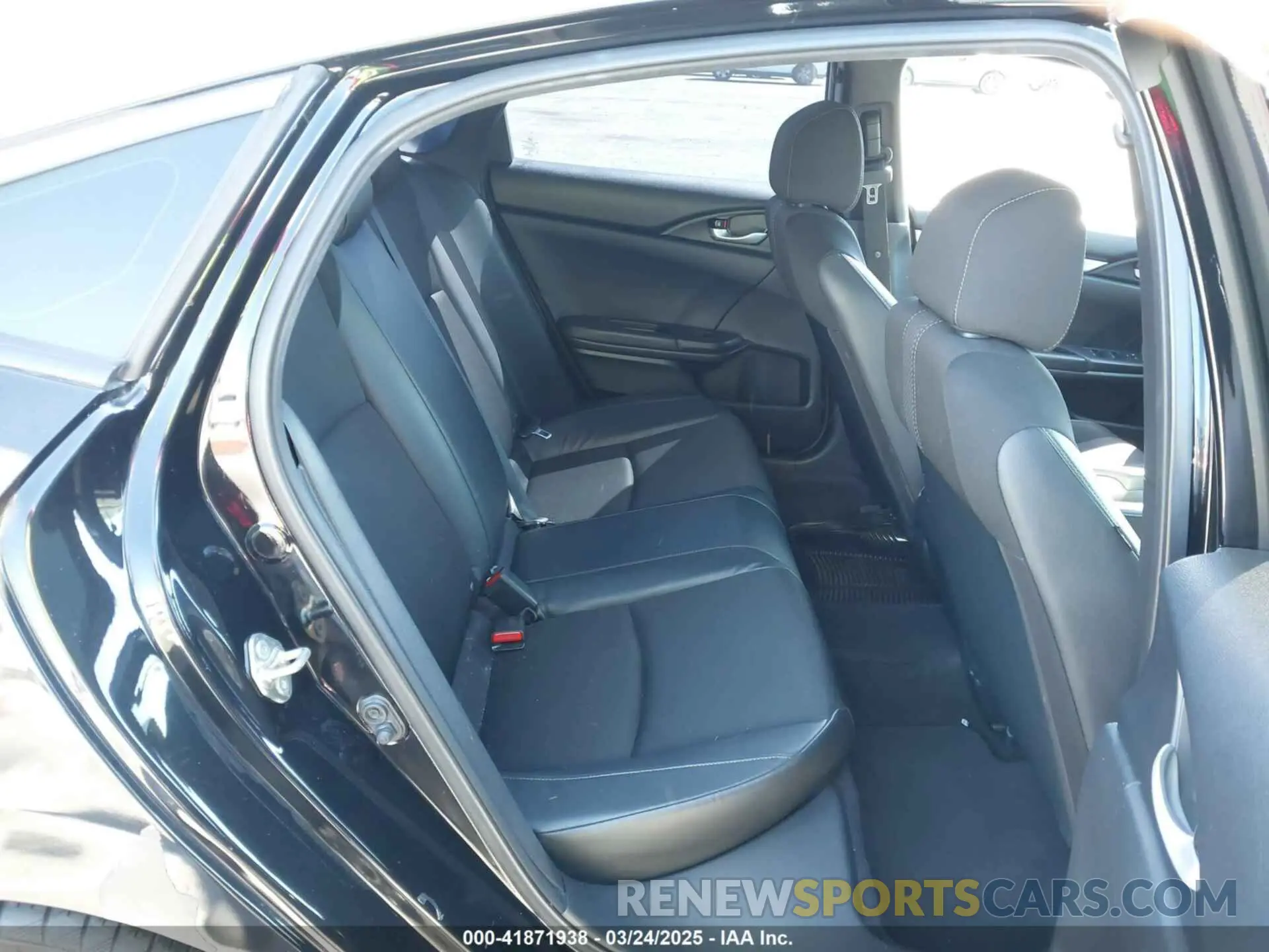 8 fotografías del automóvil dañado 2HGFC2F80KH577489 HONDA CIVIC 2019